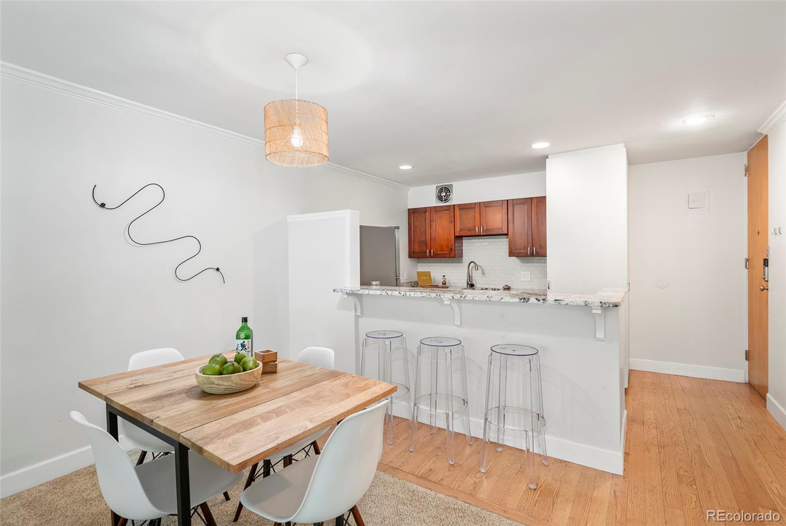 MLS Image #6 for 1050 n corona street 102,denver, Colorado