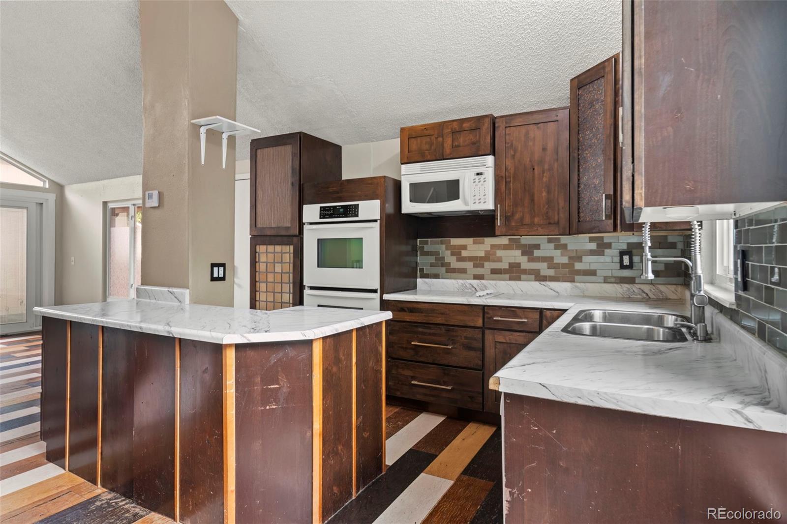 MLS Image #8 for 3751 s danube circle,aurora, Colorado