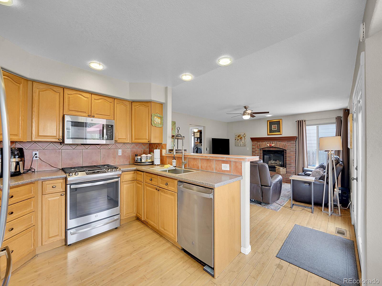 MLS Image #4 for 4527  flanders way,denver, Colorado