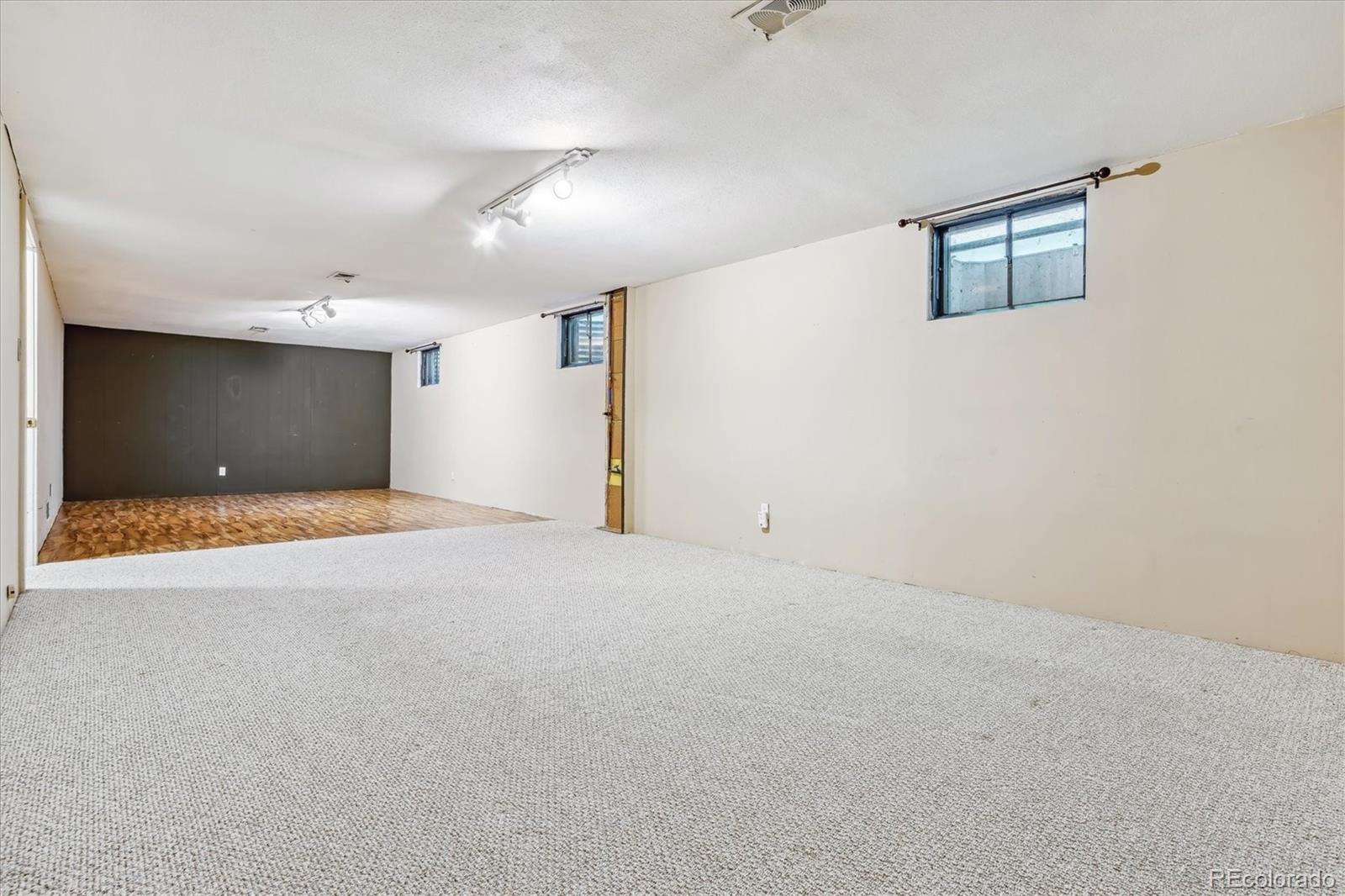 MLS Image #17 for 3084 s zurich court,denver, Colorado