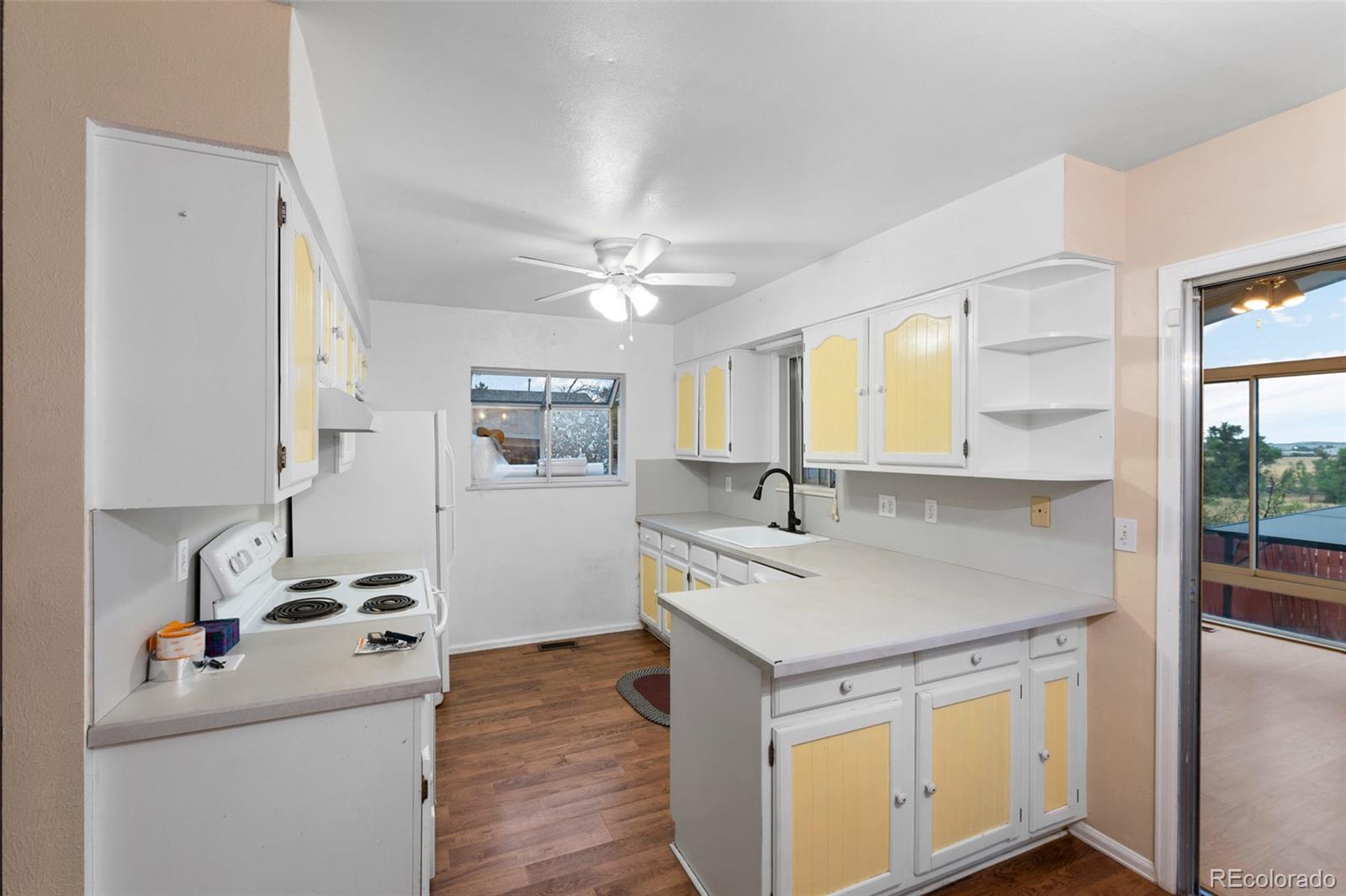 MLS Image #4 for 16143 e 18th place,aurora, Colorado