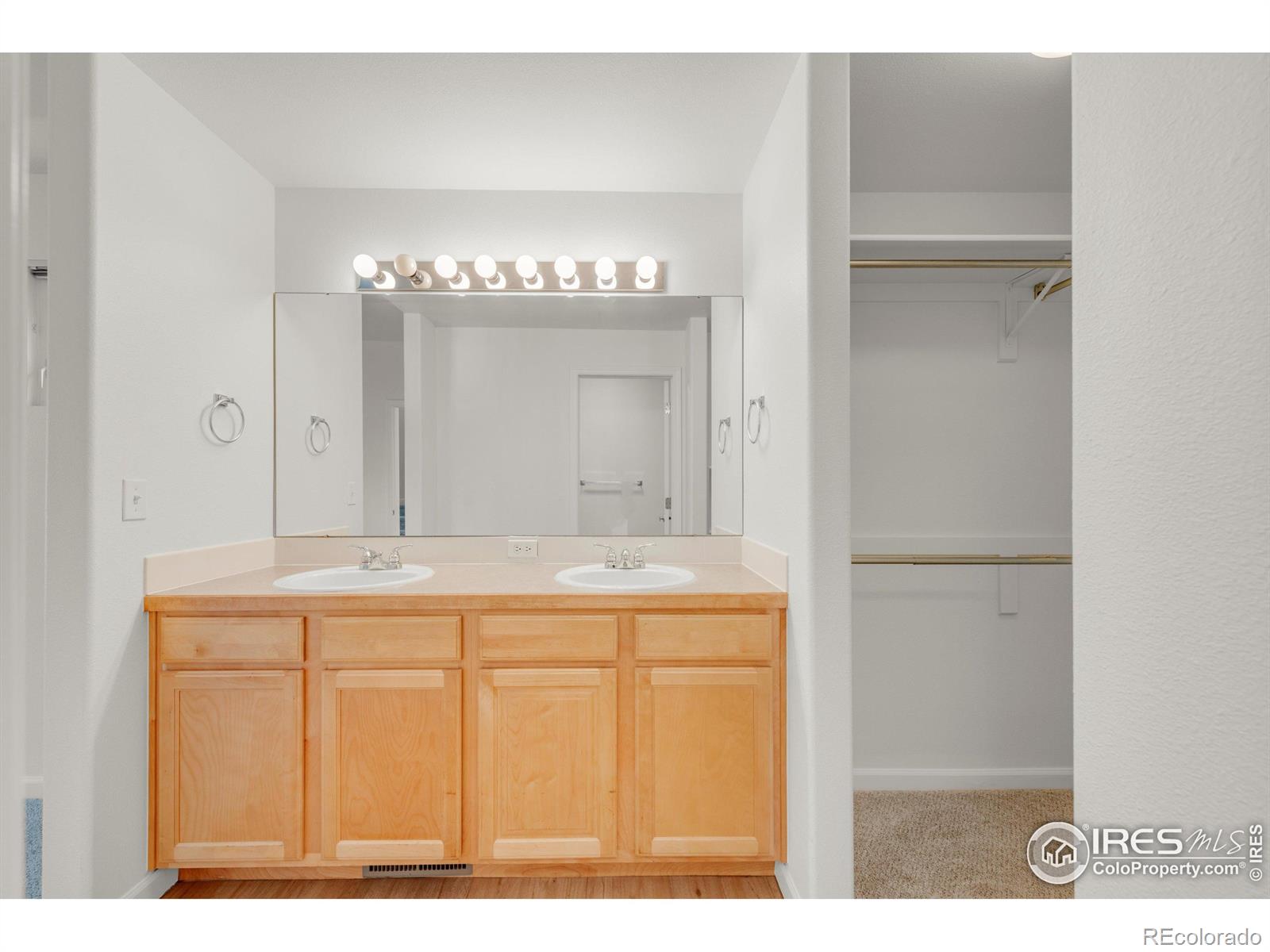 MLS Image #11 for 327  8th street,berthoud, Colorado