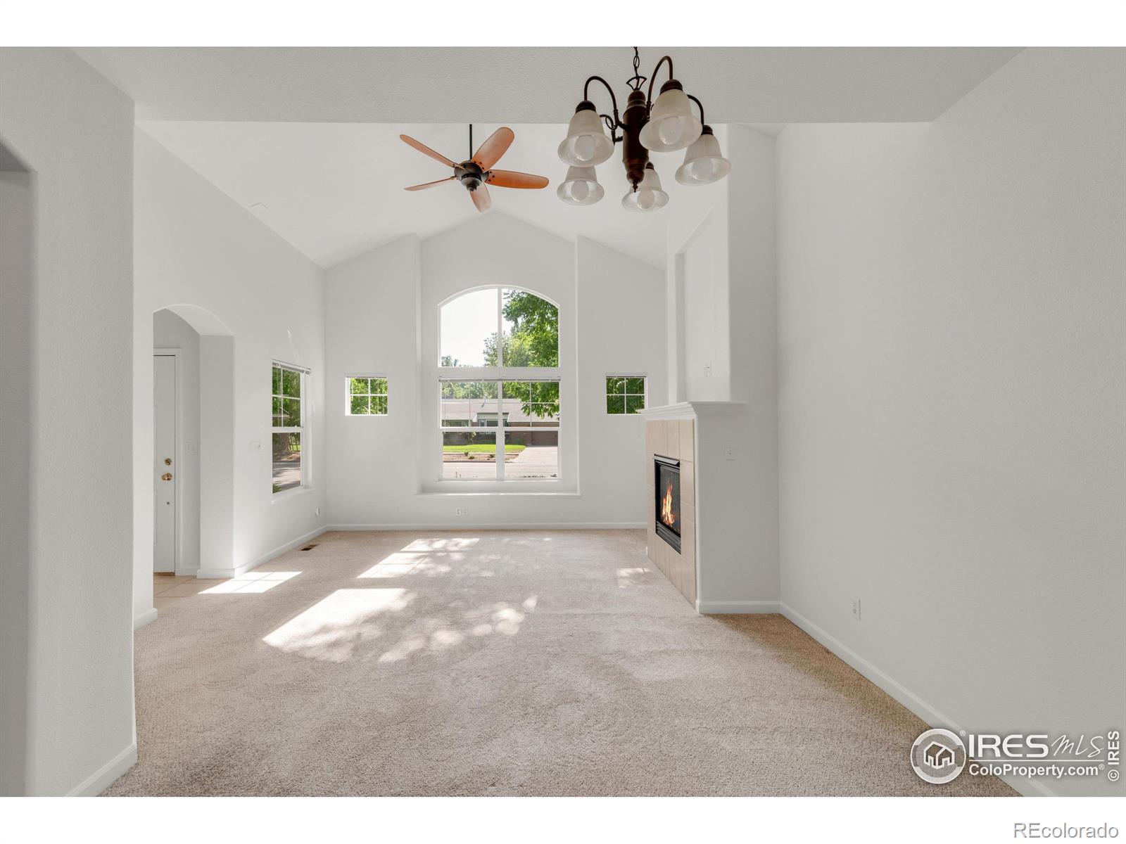 MLS Image #5 for 327  8th street,berthoud, Colorado