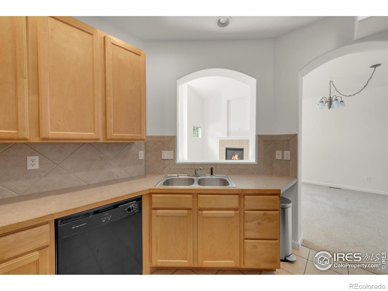 MLS Image #7 for 327  8th street,berthoud, Colorado