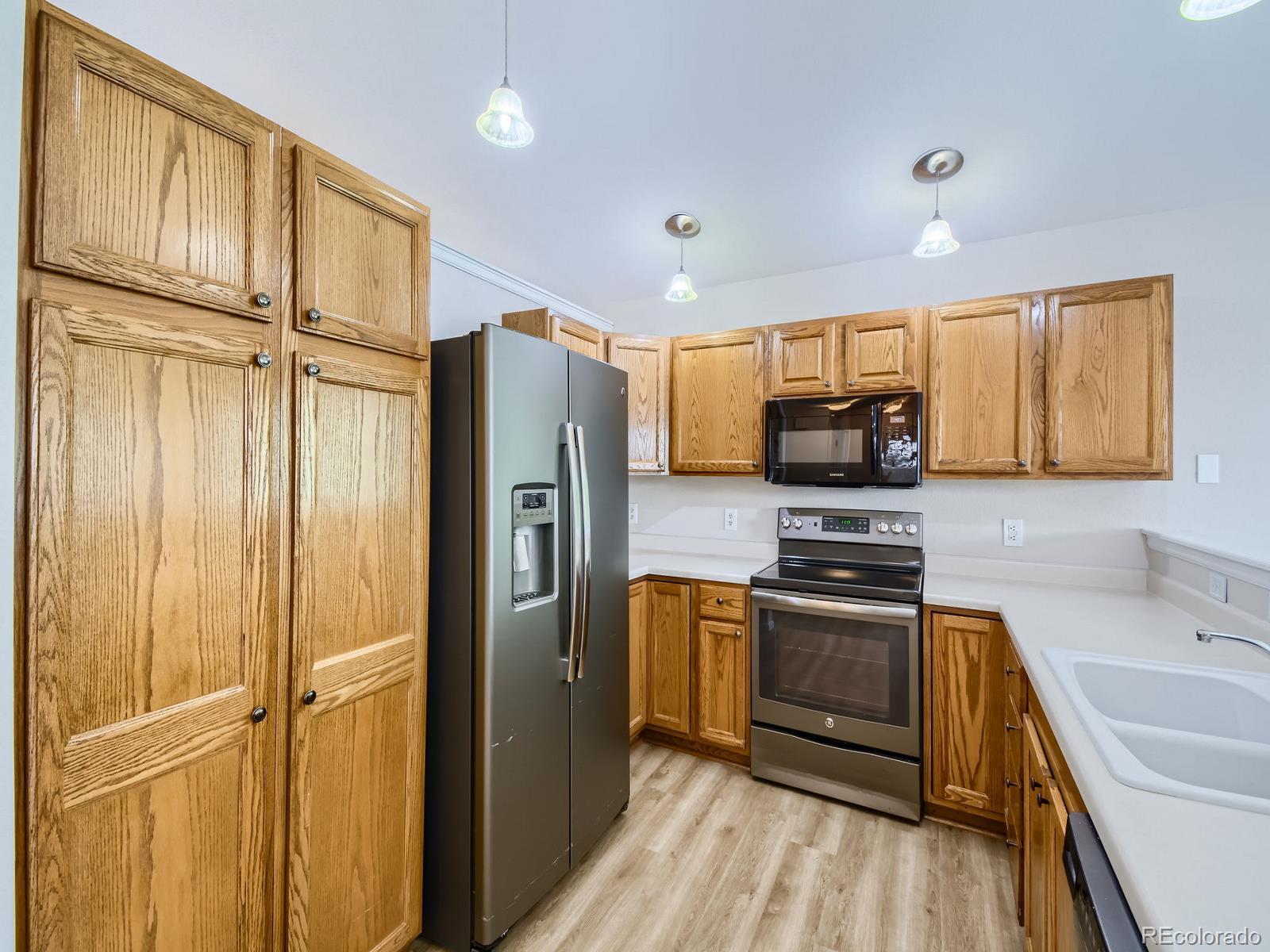 MLS Image #10 for 6502 s hoyt way,littleton, Colorado