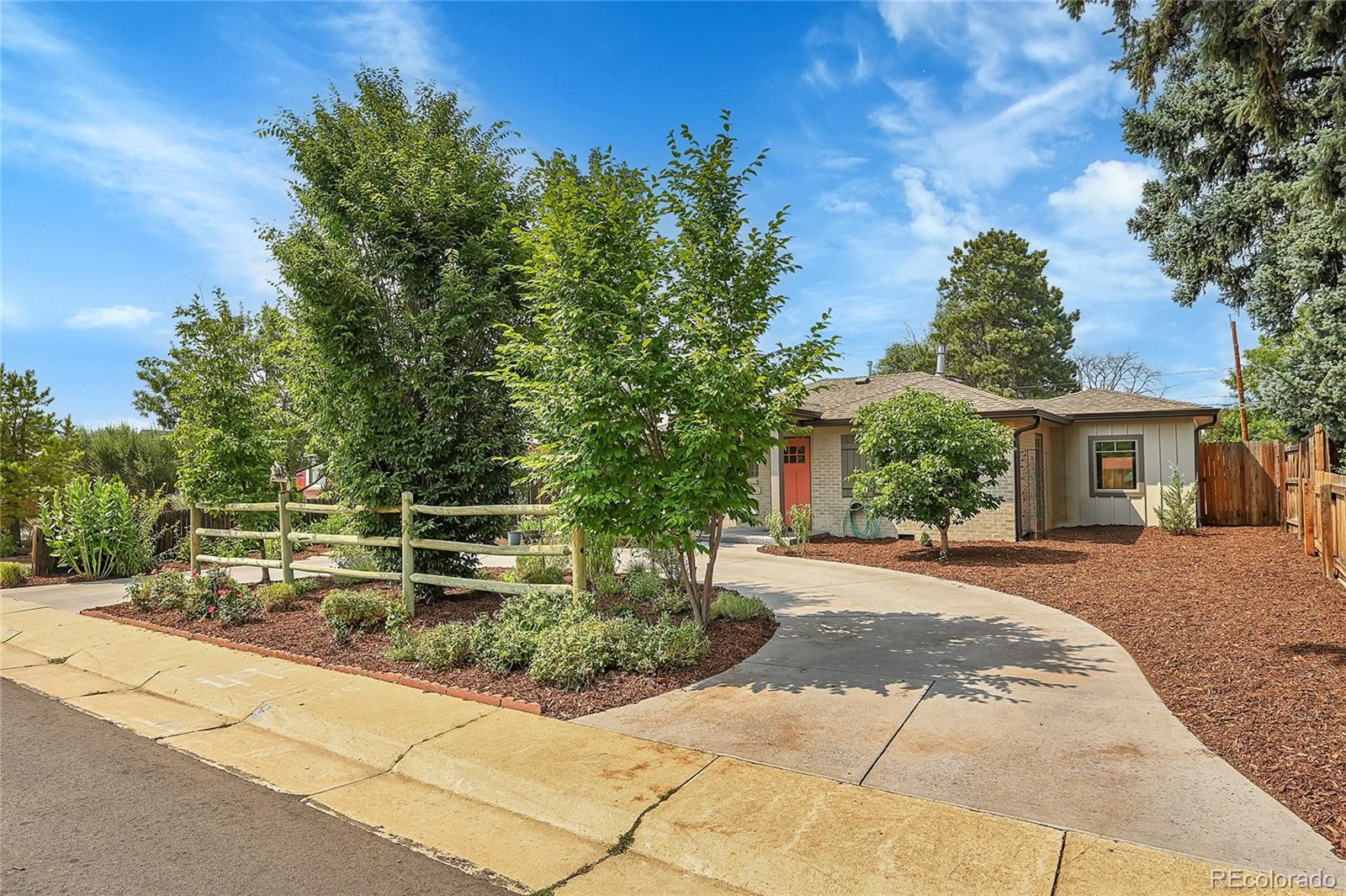 MLS Image #3 for 7501 e 21st avenue,denver, Colorado