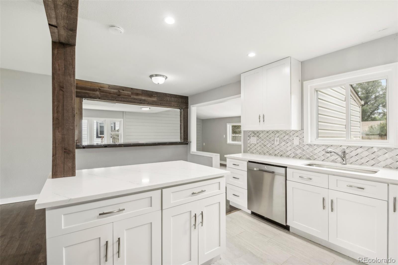 MLS Image #17 for 1285 s glencoe street,denver, Colorado