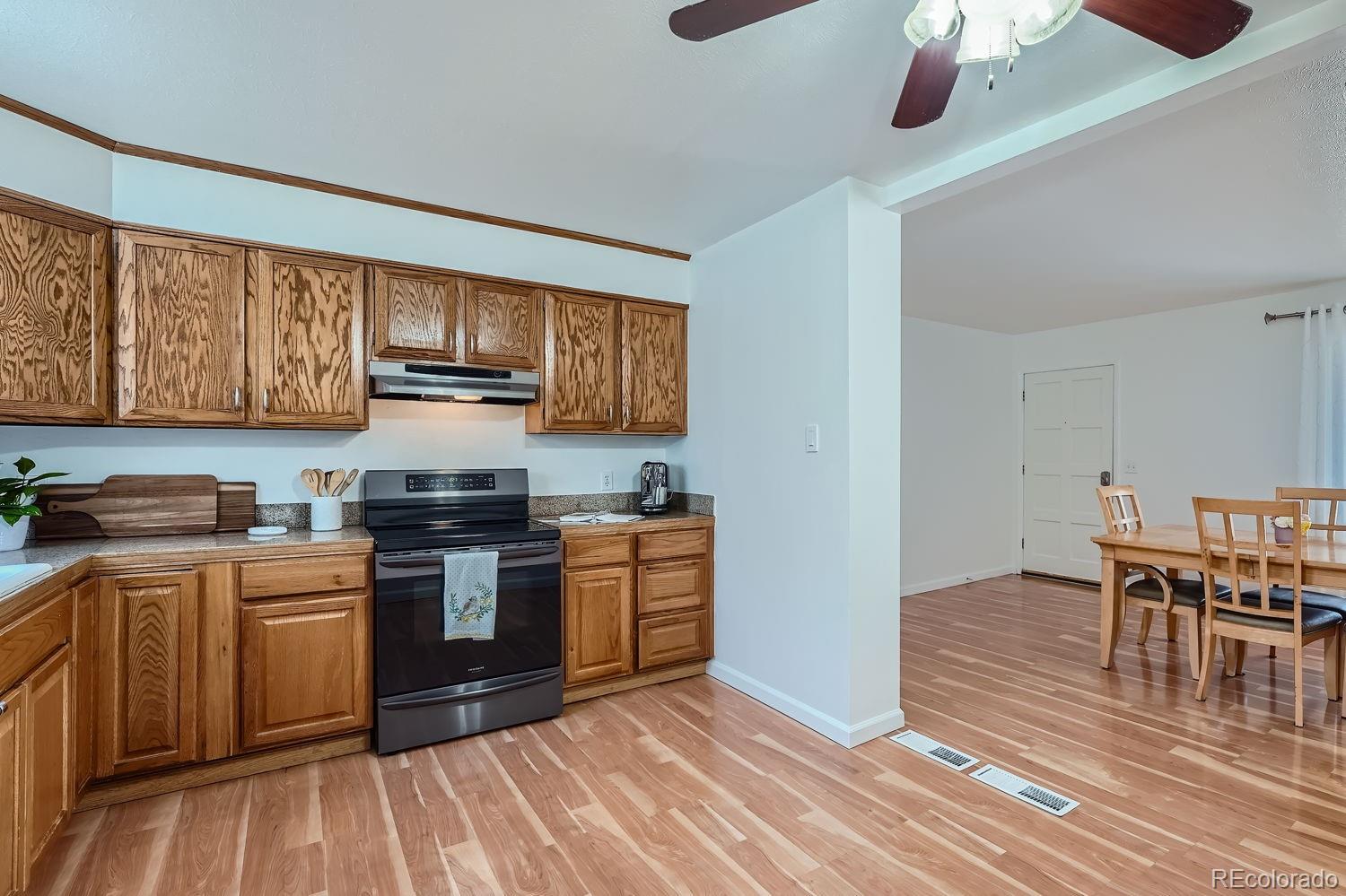 MLS Image #9 for 4713 s lewiston way,aurora, Colorado