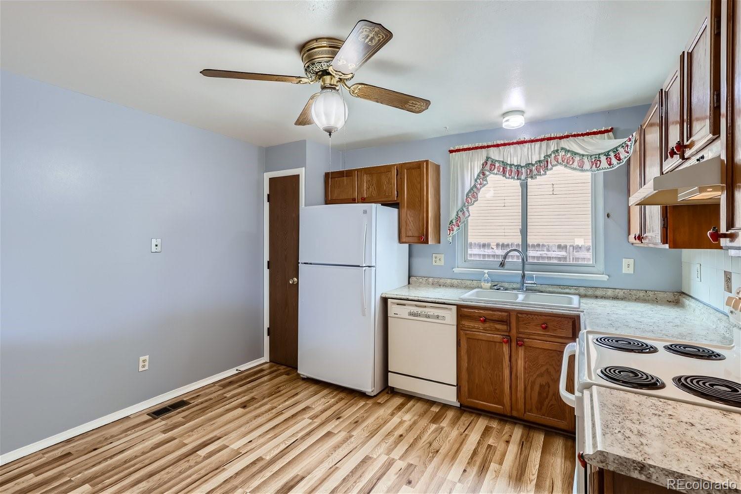 MLS Image #6 for 4322  elkhart street,denver, Colorado