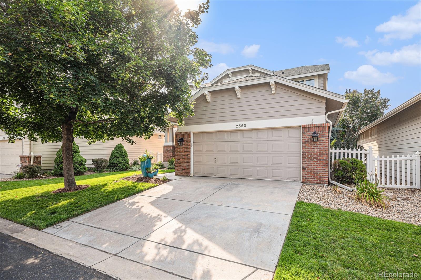 MLS Image #3 for 2563 s troy court,aurora, Colorado