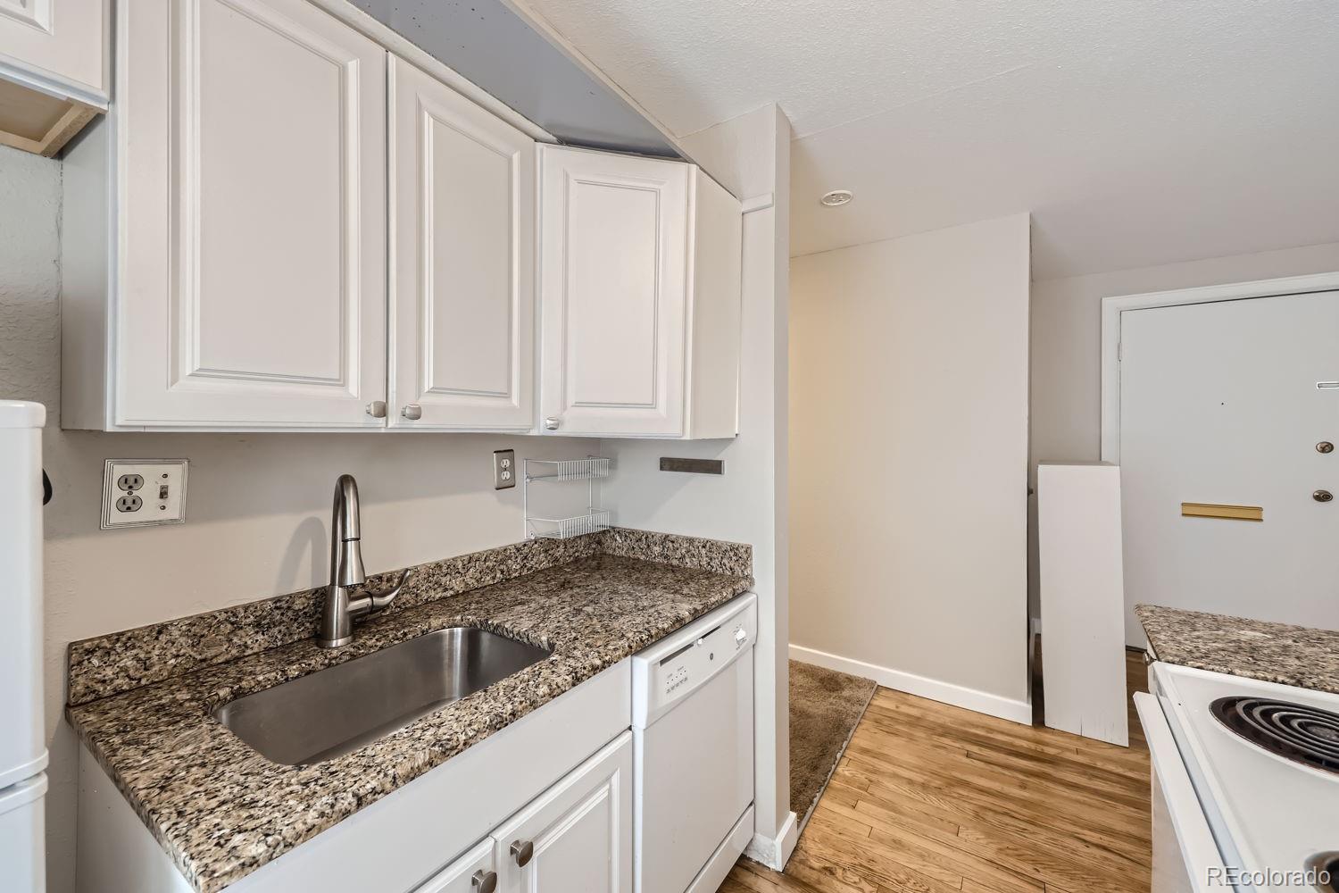 MLS Image #9 for 2101 s josephine street,denver, Colorado