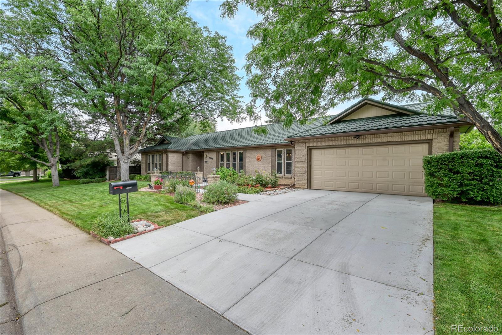 MLS Image #37 for 4092 s newport way,denver, Colorado