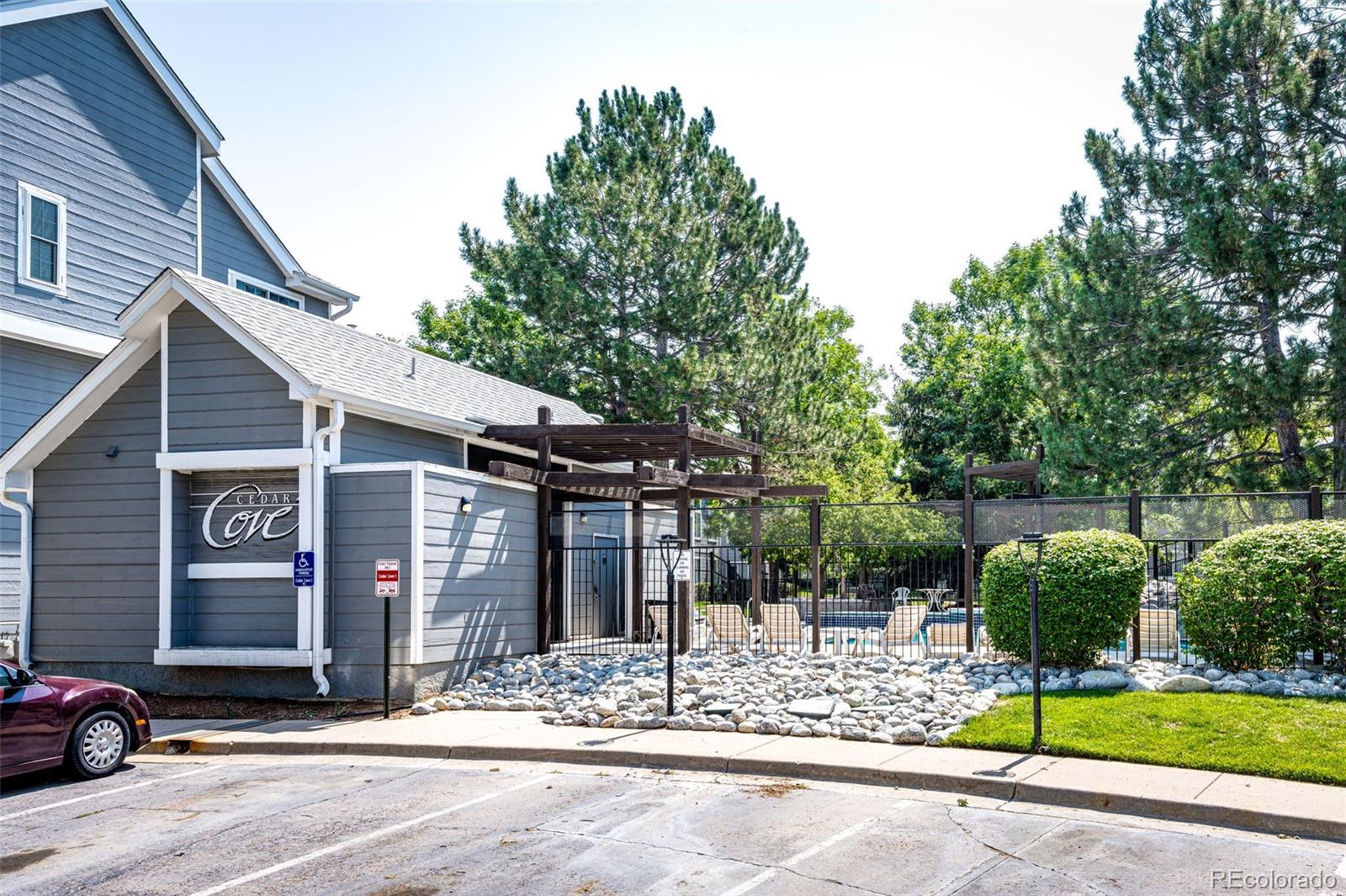 MLS Image #17 for 12525 e tennessee circle,aurora, Colorado