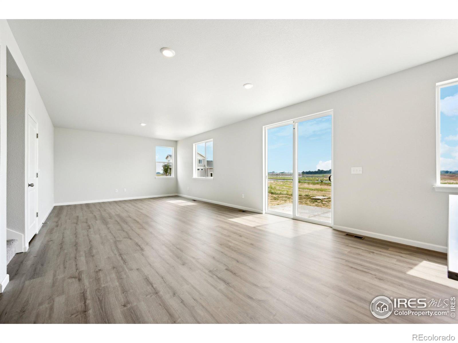 MLS Image #22 for 861  hummocky way,windsor, Colorado