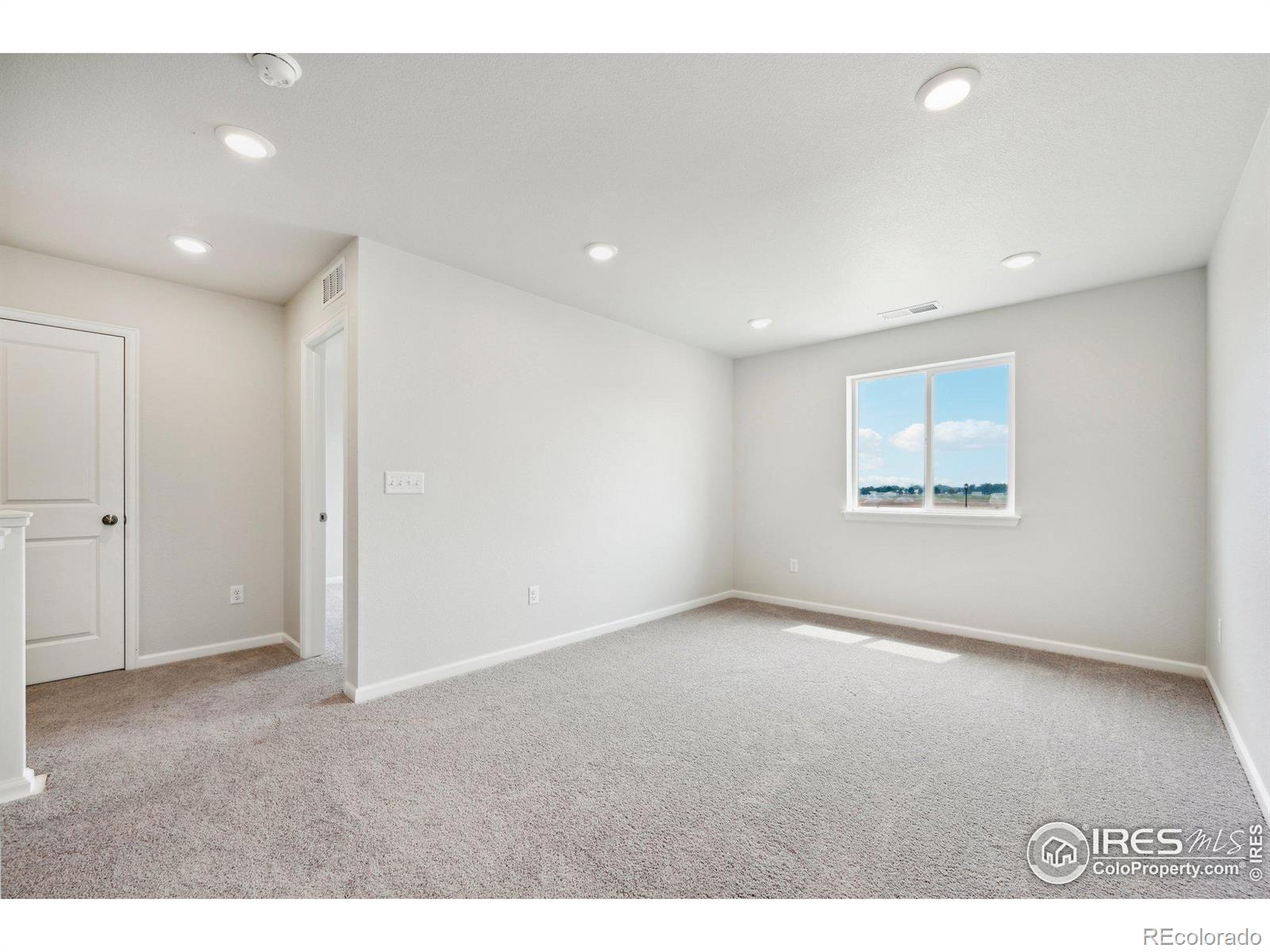 MLS Image #26 for 861  hummocky way,windsor, Colorado