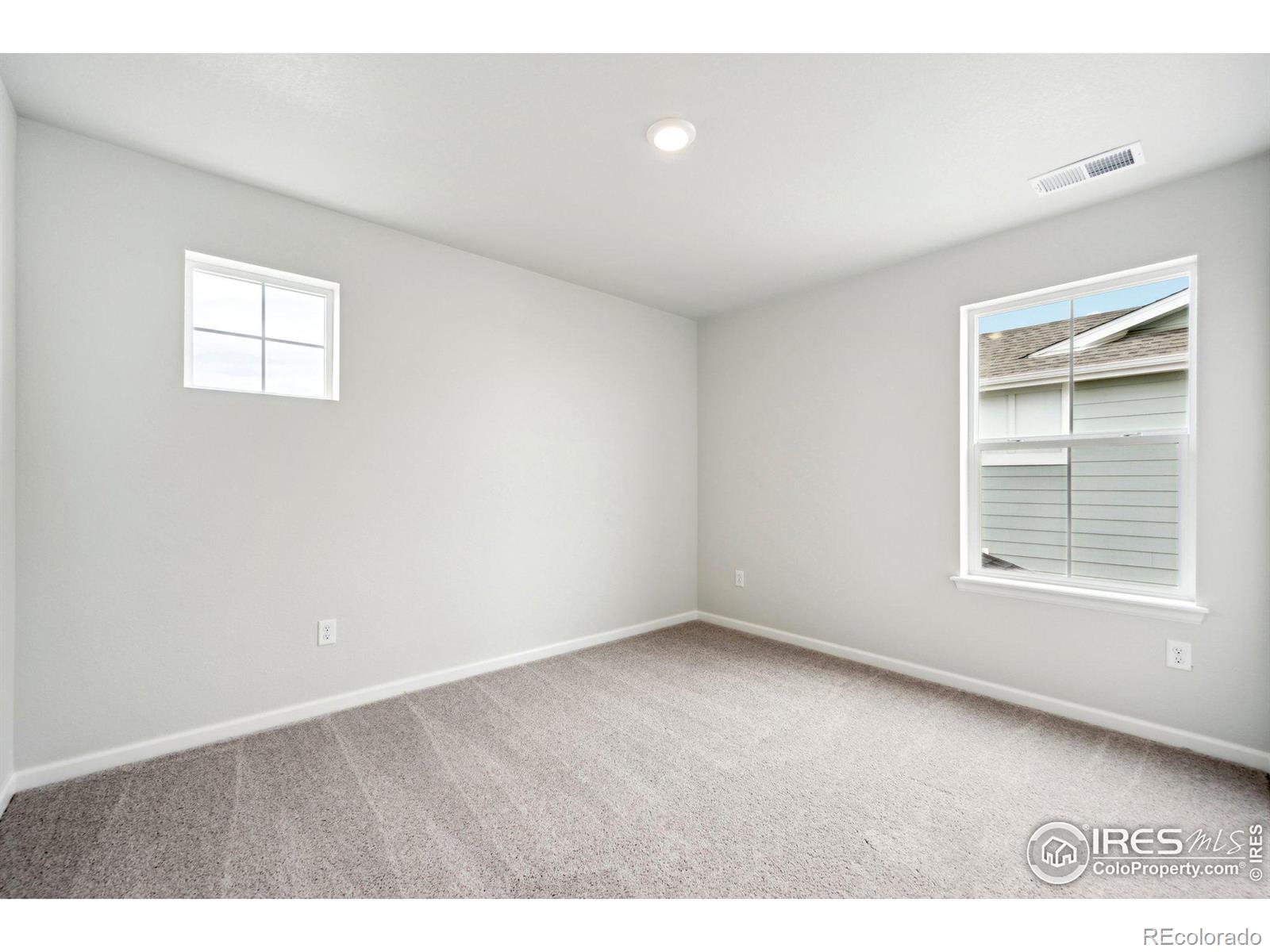 MLS Image #38 for 861  hummocky way,windsor, Colorado