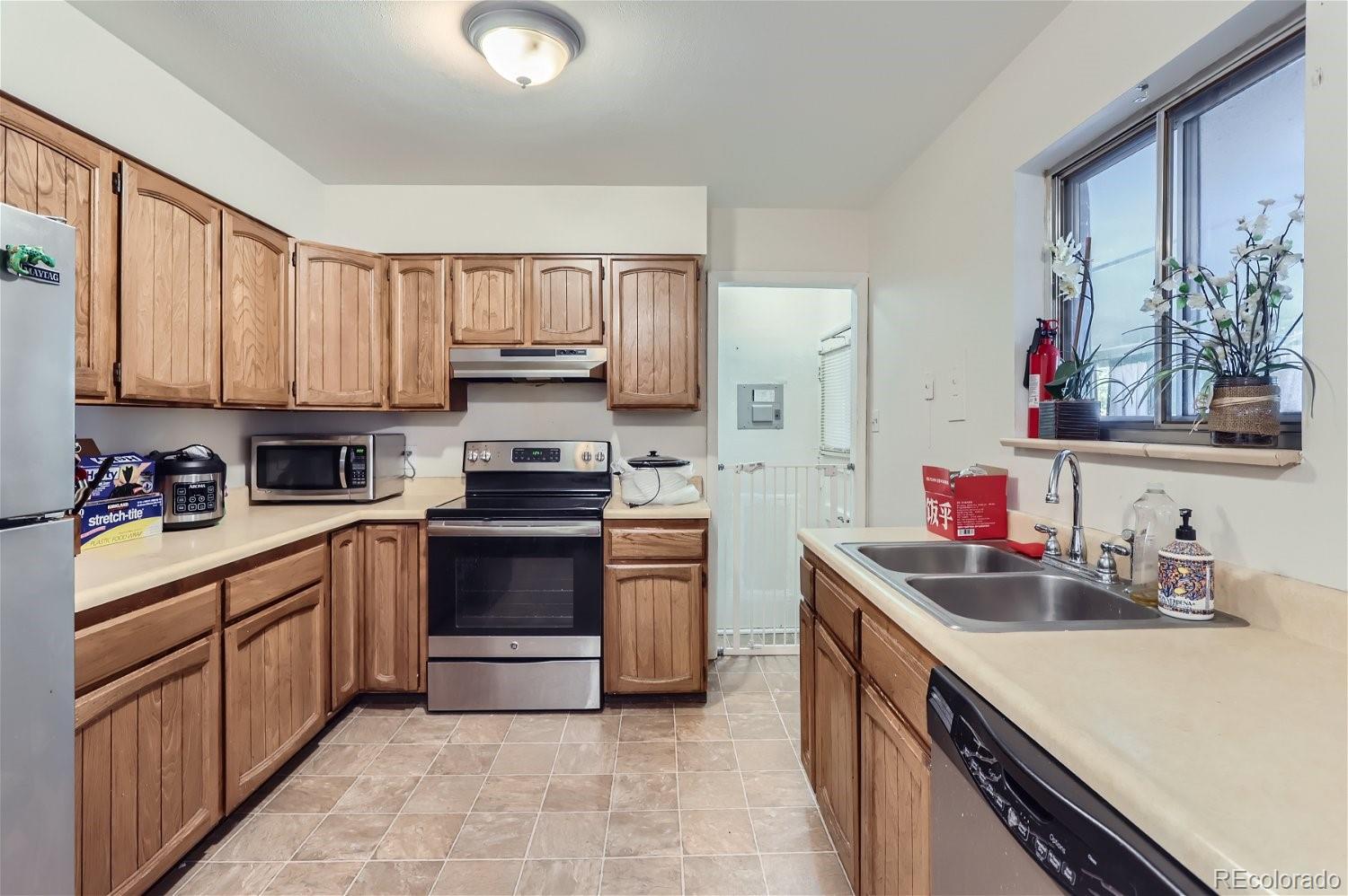 MLS Image #5 for 1101  dakin street,denver, Colorado