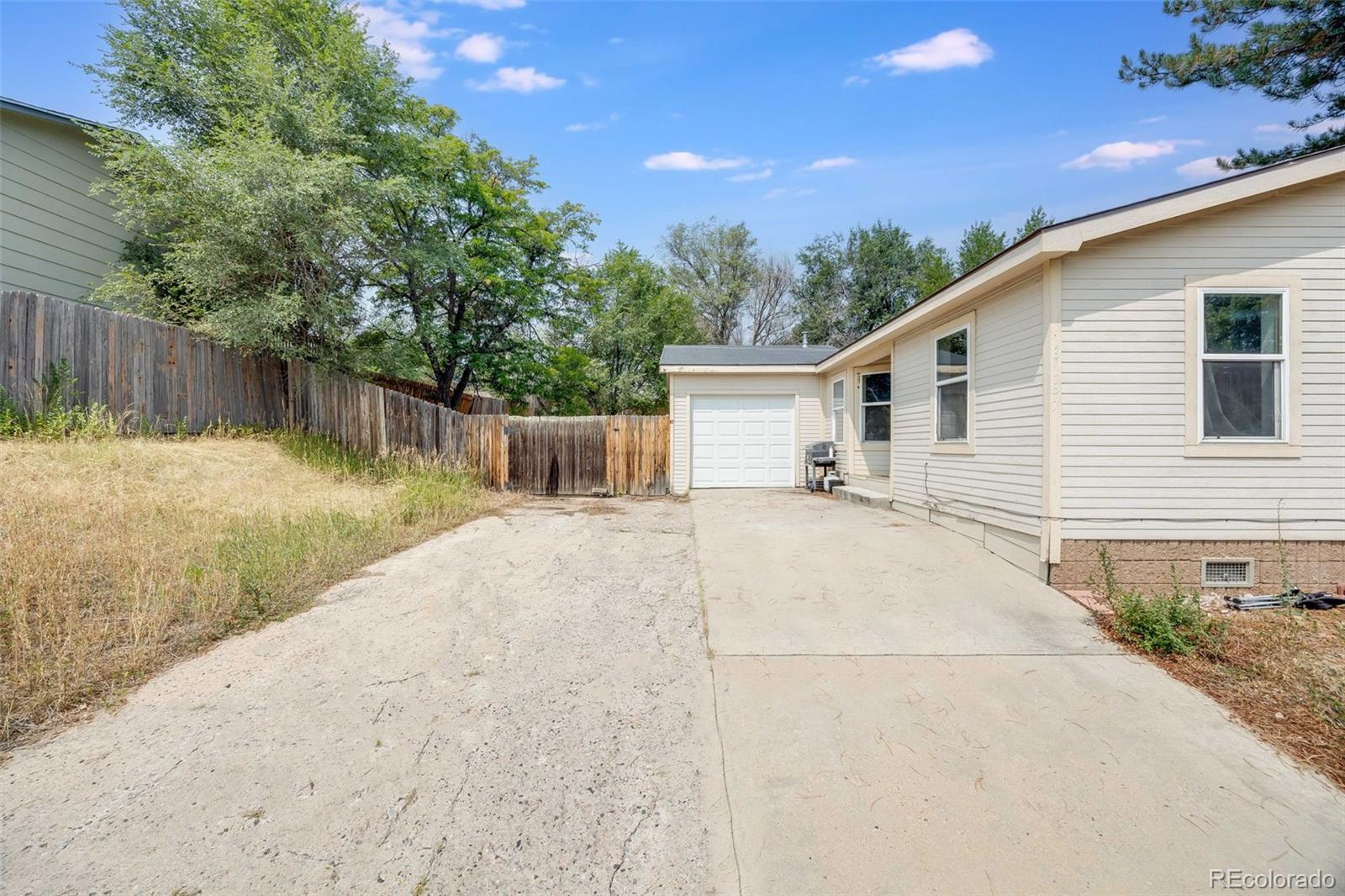 MLS Image #3 for 8137  lafayette street,denver, Colorado