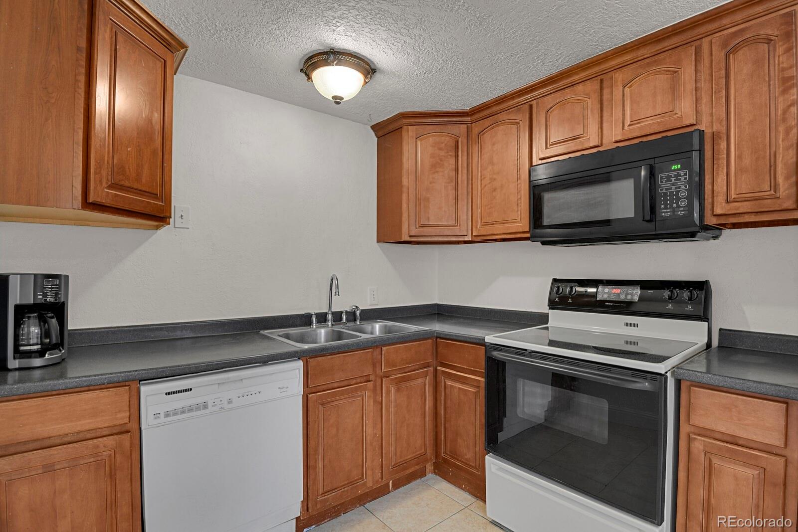 MLS Image #10 for 3090 w walsh place,denver, Colorado