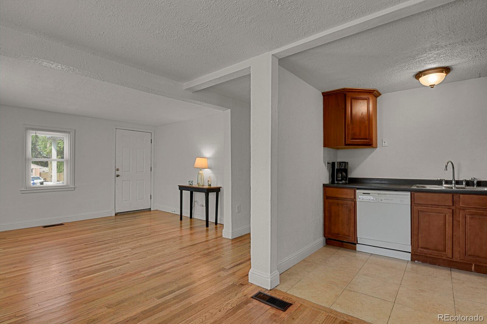 MLS Image #7 for 3090 w walsh place,denver, Colorado