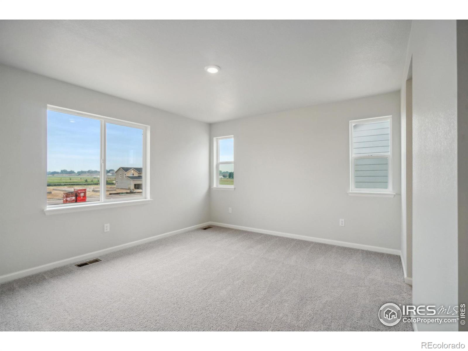 MLS Image #26 for 840  hummocky way,windsor, Colorado