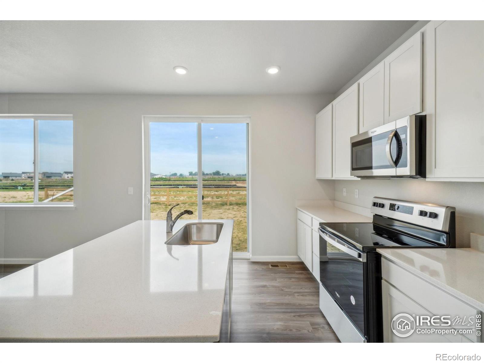 MLS Image #8 for 840  hummocky way,windsor, Colorado