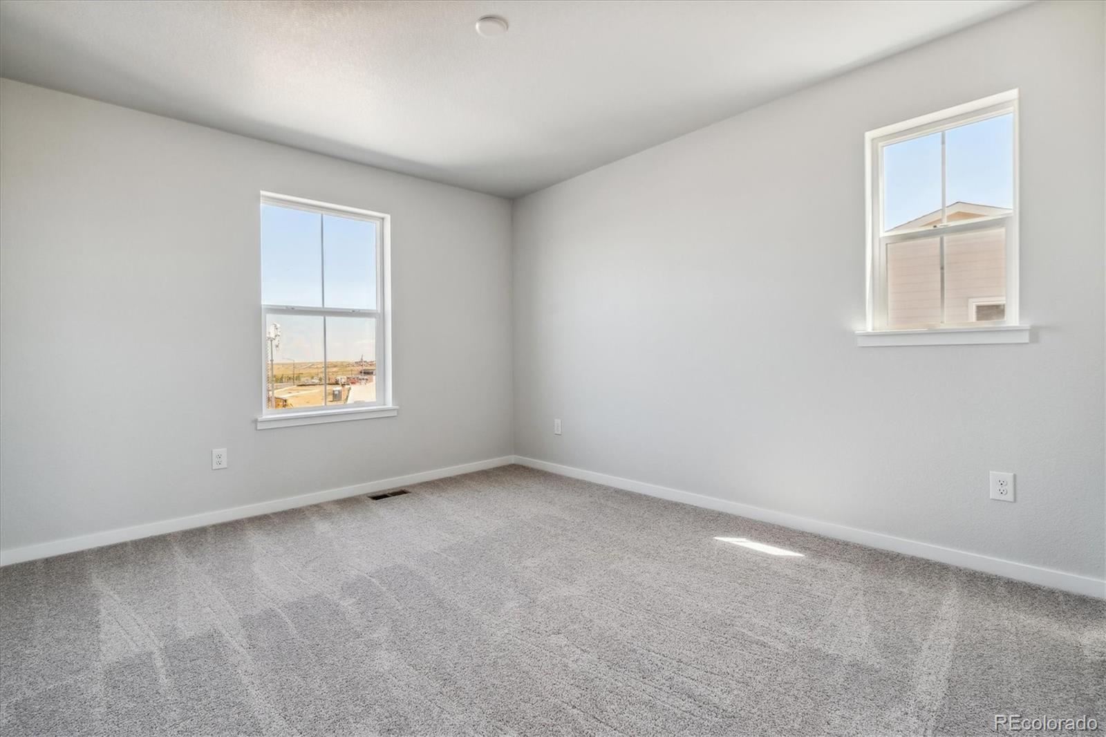 MLS Image #28 for 3262 n highlands creek parkway,aurora, Colorado