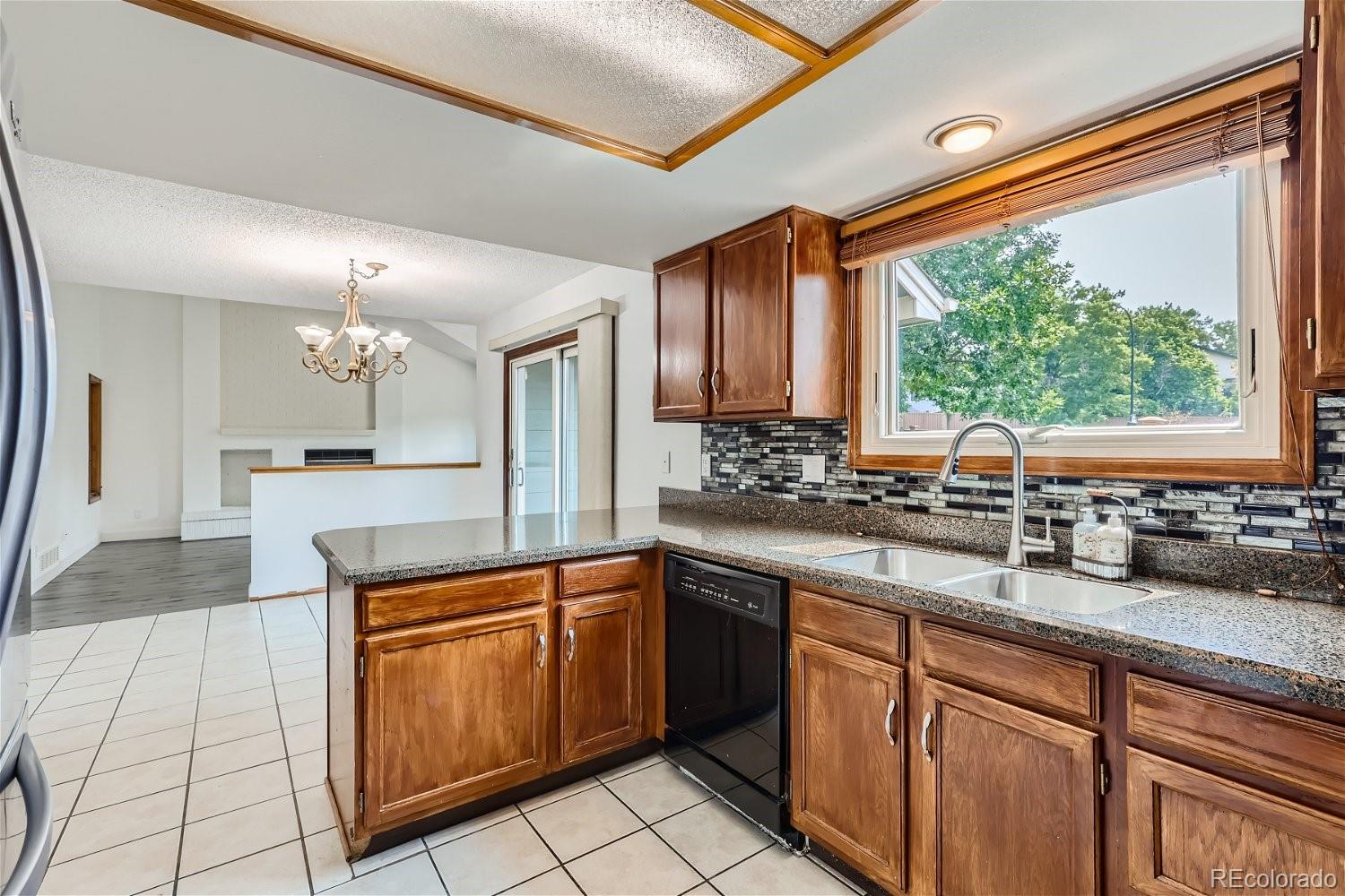 MLS Image #12 for 9440  yale lane,highlands ranch, Colorado