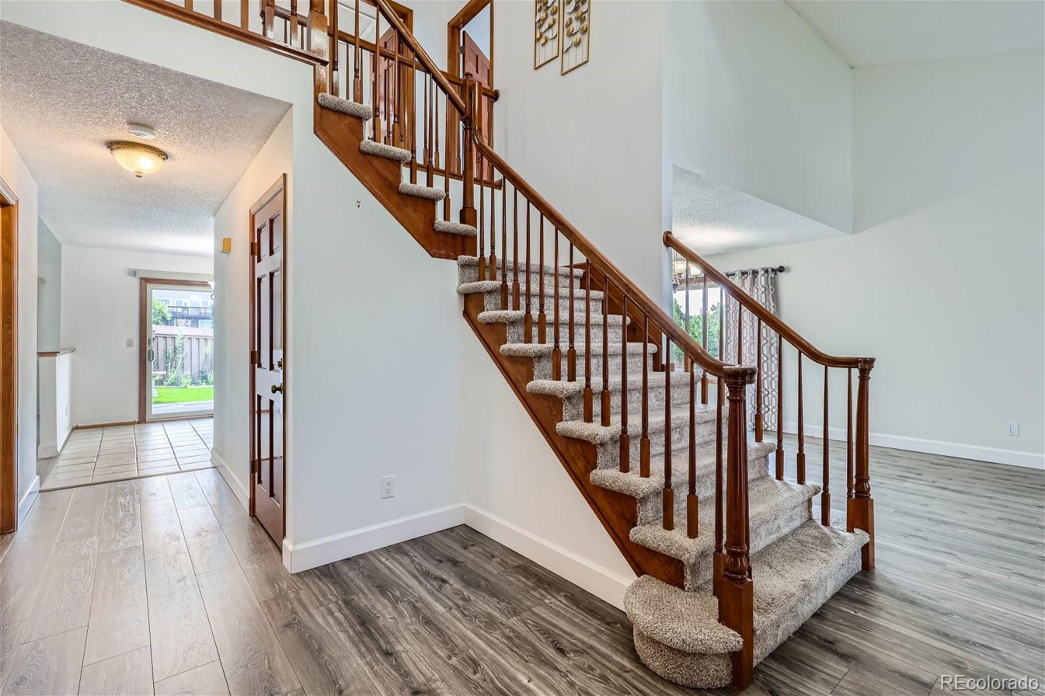 MLS Image #3 for 9440  yale lane,highlands ranch, Colorado