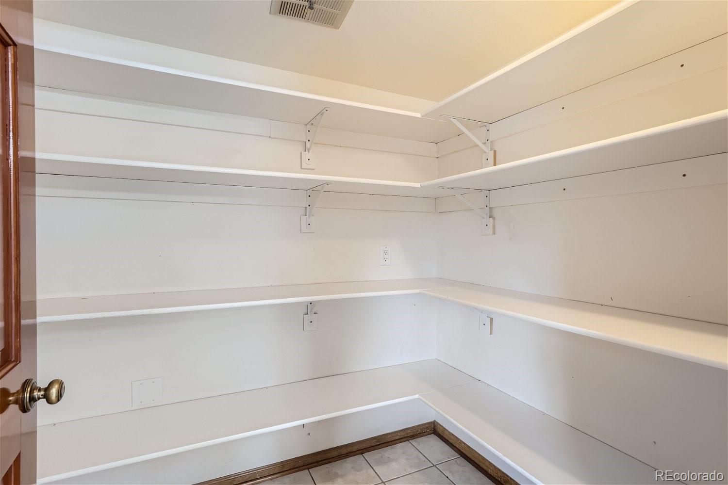MLS Image #35 for 9440  yale lane,highlands ranch, Colorado