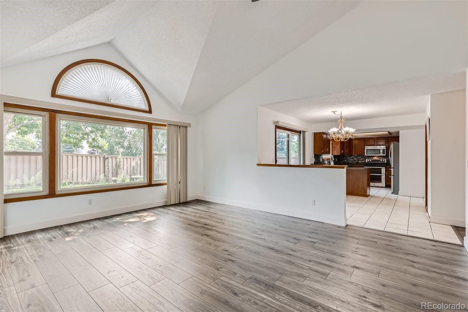 MLS Image #5 for 9440  yale lane,highlands ranch, Colorado