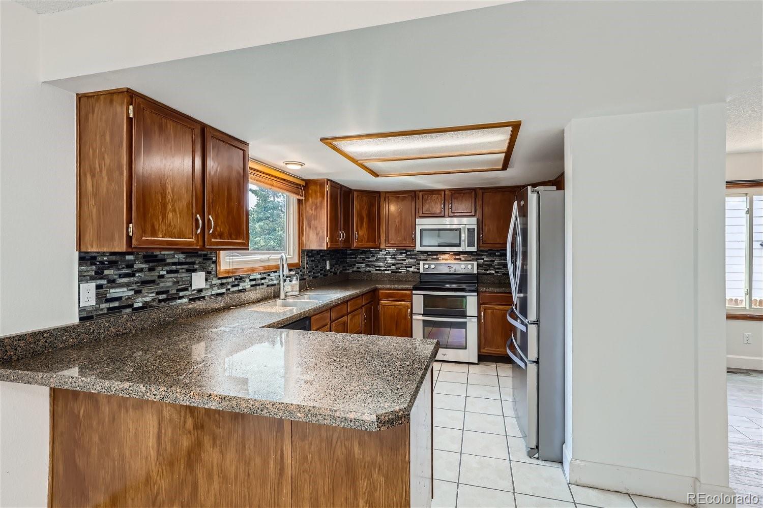 MLS Image #9 for 9440  yale lane,highlands ranch, Colorado