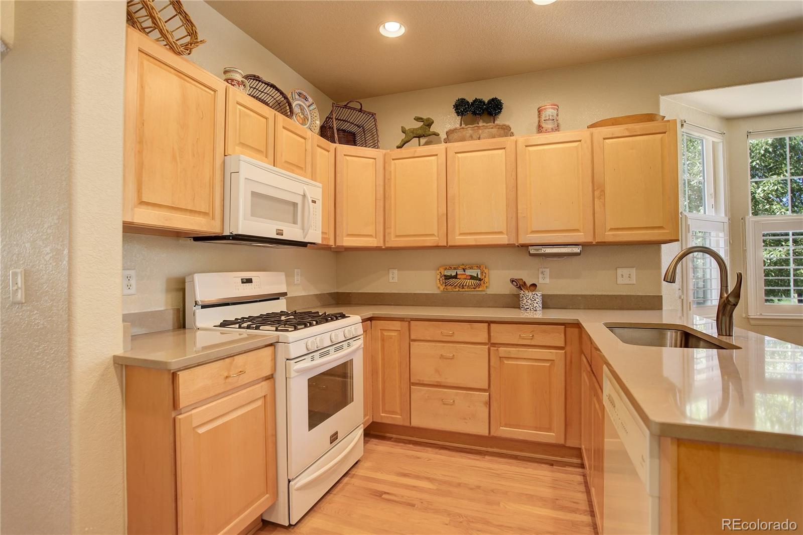 MLS Image #14 for 13922  legend way 102,broomfield, Colorado