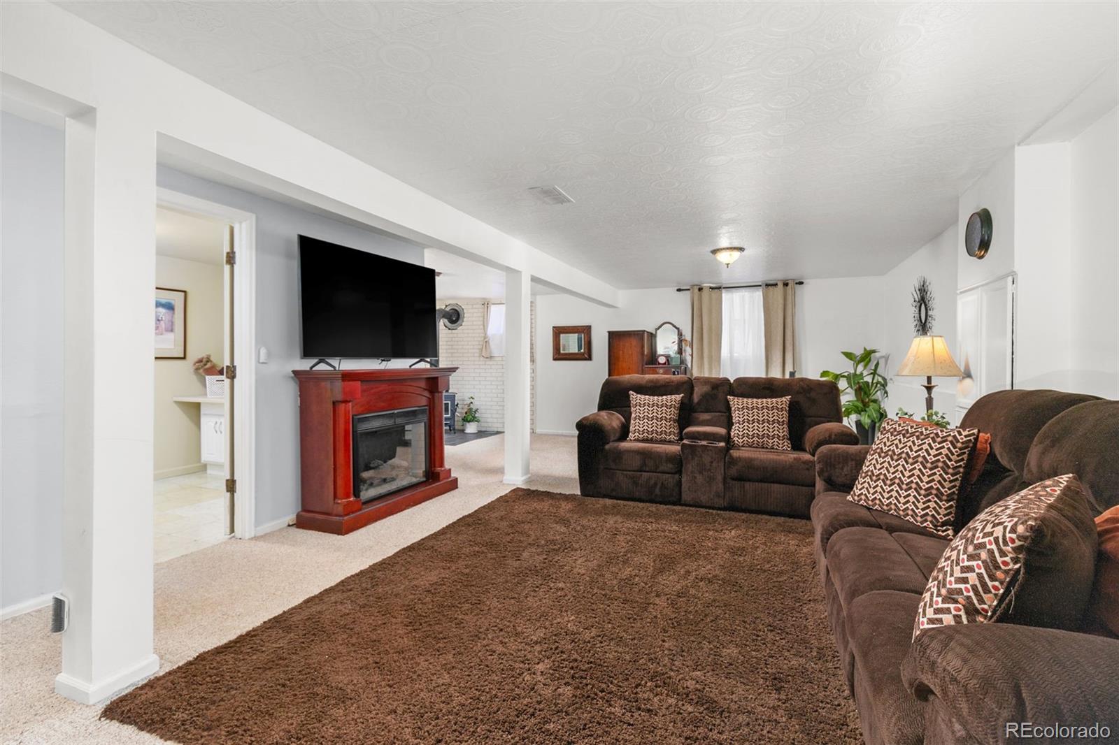 MLS Image #16 for 1019 s waco way,aurora, Colorado