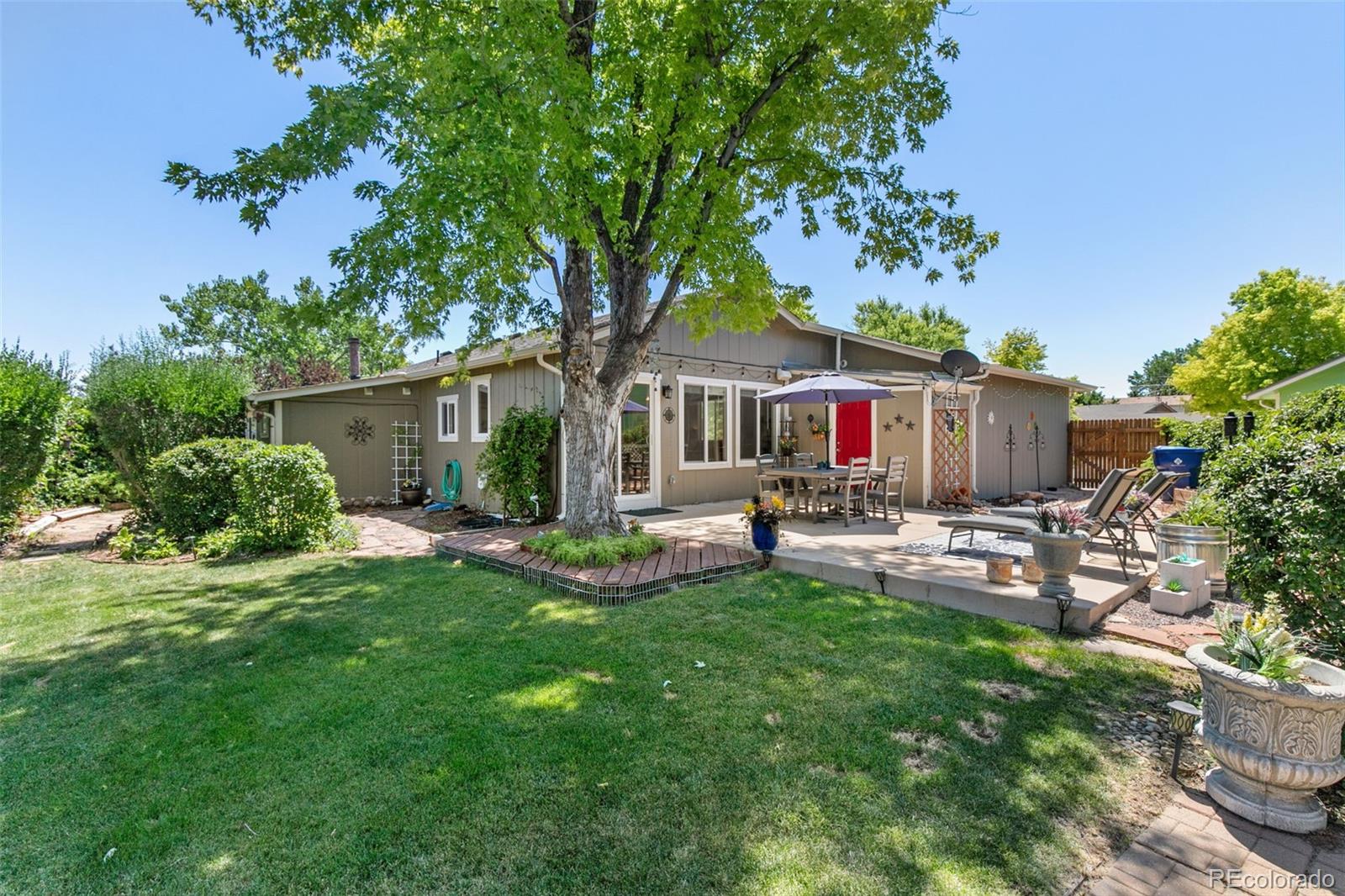 MLS Image #2 for 1019 s waco way,aurora, Colorado