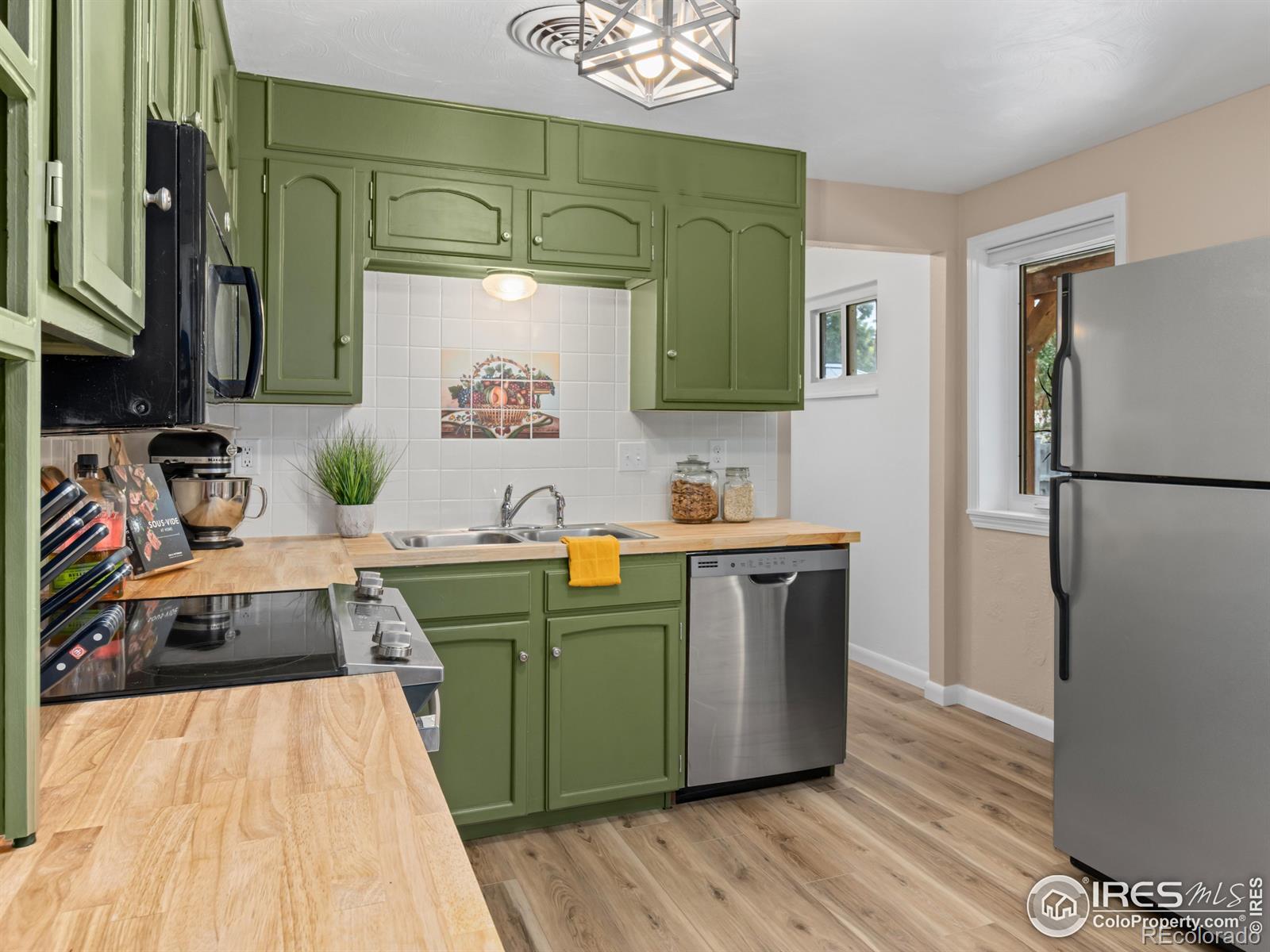 MLS Image #9 for 449  fox street,longmont, Colorado