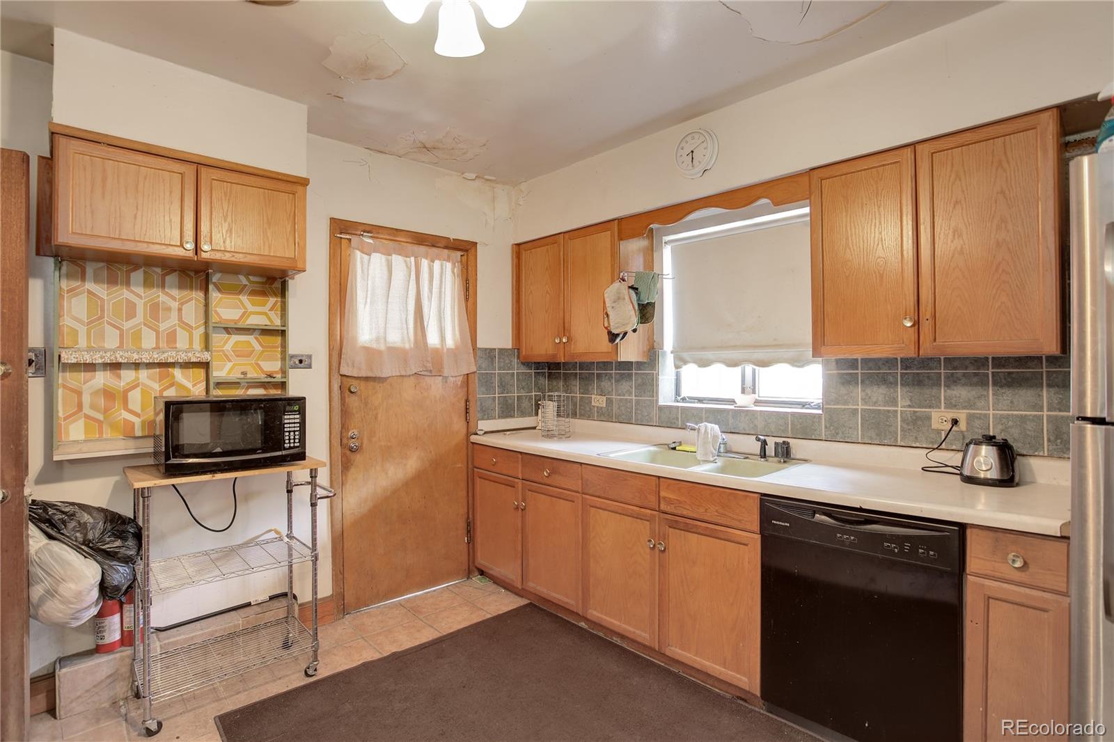 MLS Image #13 for 2430  monaco parkway,denver, Colorado