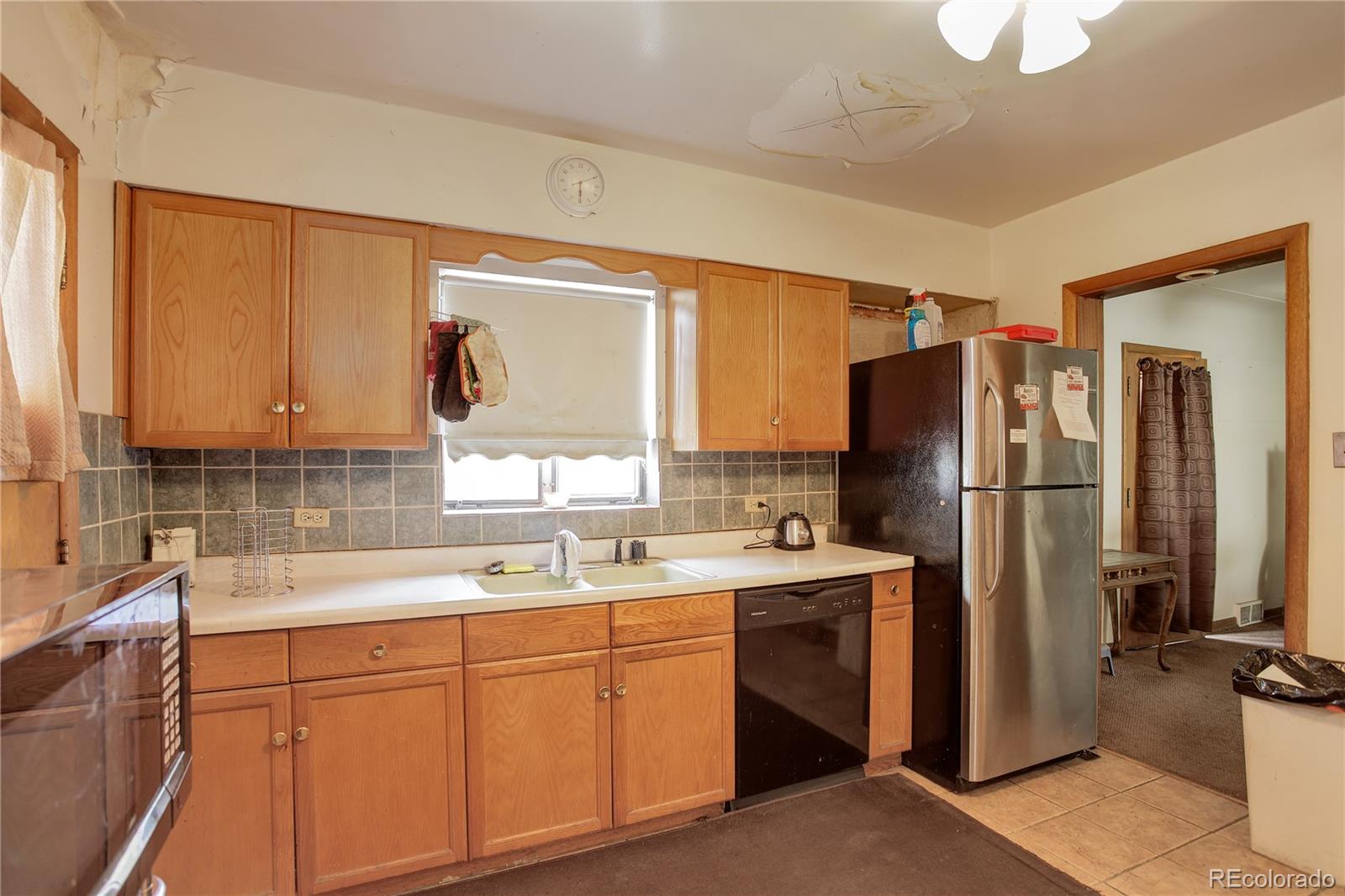 MLS Image #14 for 2430  monaco parkway,denver, Colorado