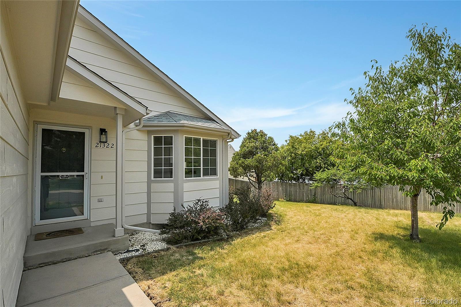 MLS Image #3 for 21322 e williamette place,centennial, Colorado