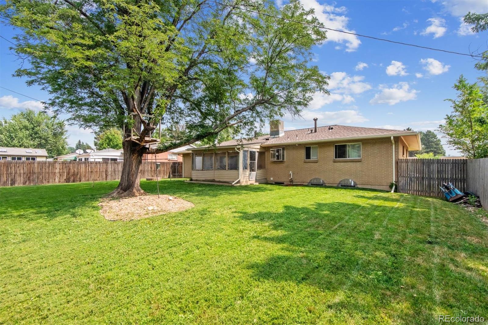 MLS Image #25 for 3023 s vrain street,denver, Colorado