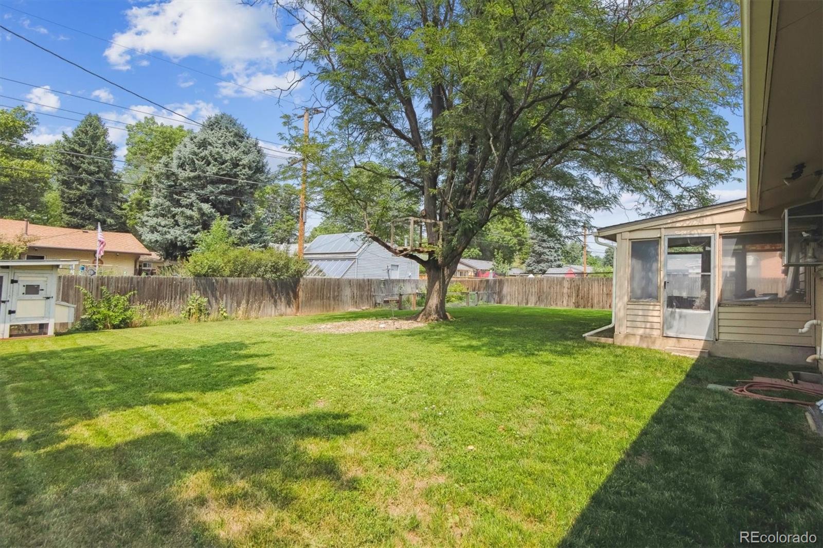 MLS Image #26 for 3023 s vrain street,denver, Colorado