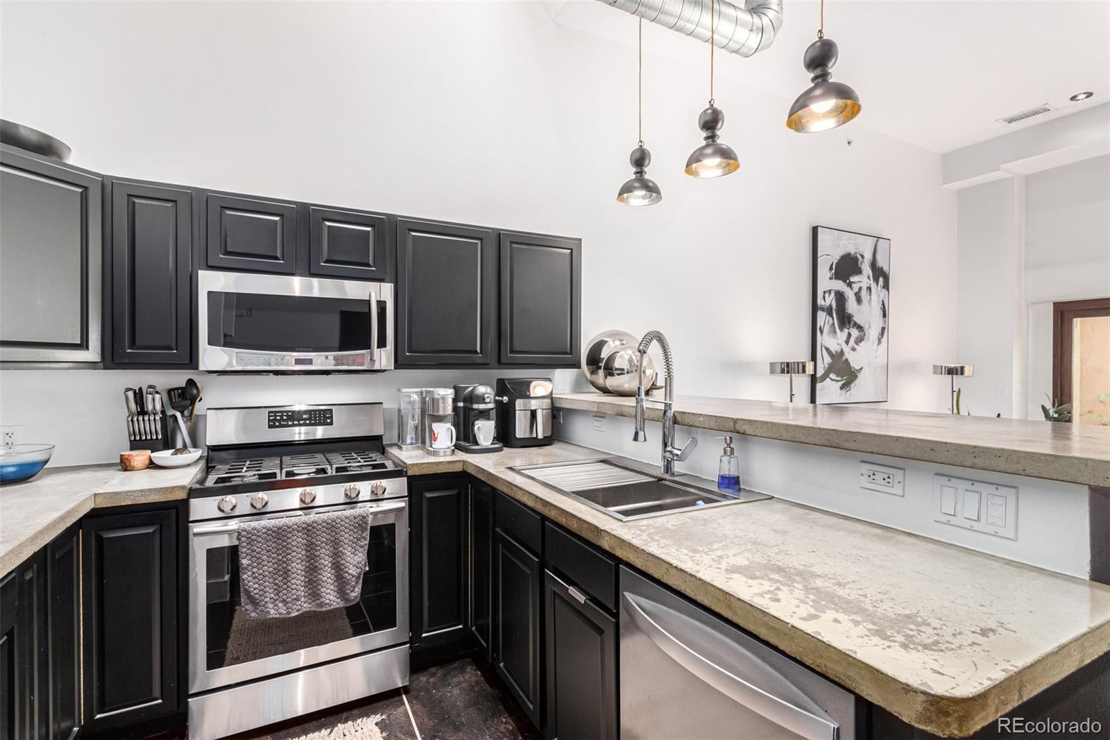 MLS Image #9 for 1421  oneida street,denver, Colorado