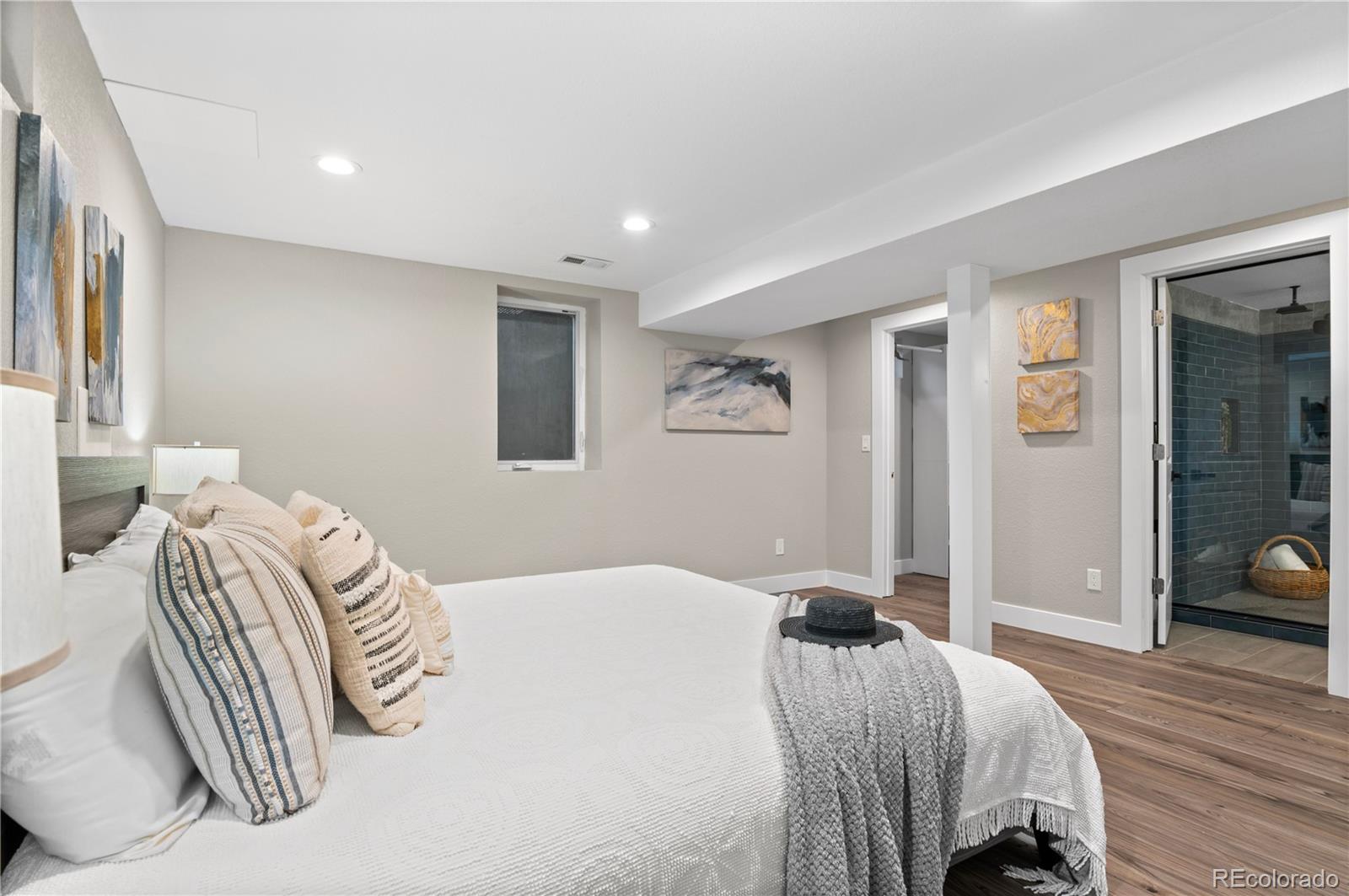 MLS Image #12 for 2391 s quitman street,denver, Colorado