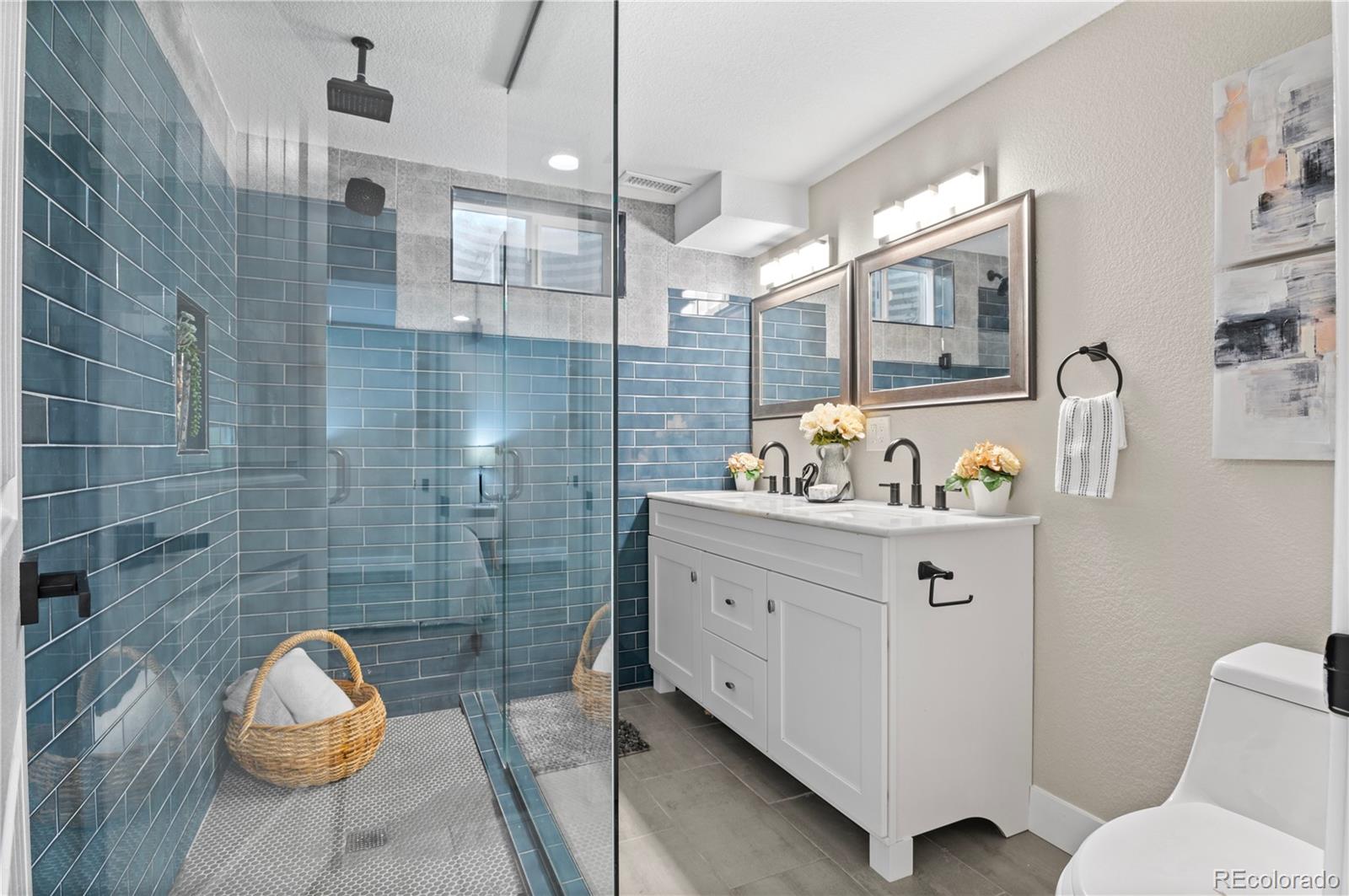 MLS Image #15 for 2391 s quitman street,denver, Colorado