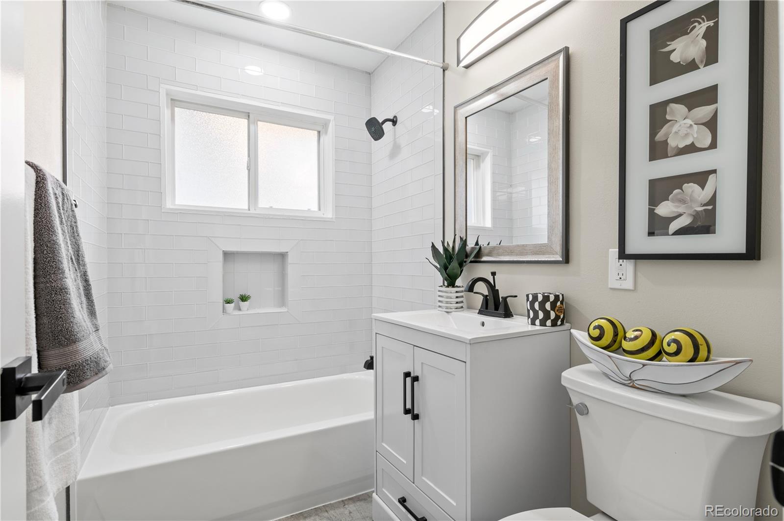MLS Image #24 for 2391 s quitman street,denver, Colorado