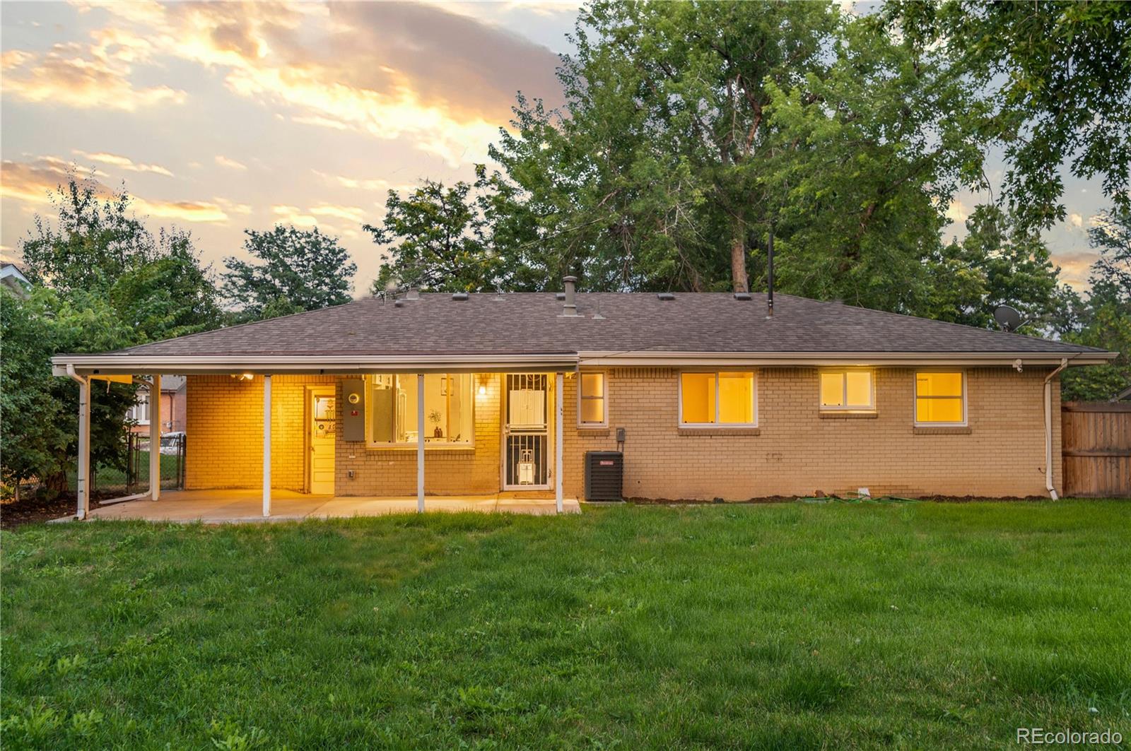 MLS Image #31 for 2391 s quitman street,denver, Colorado