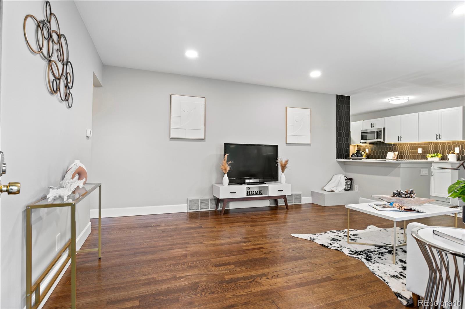 MLS Image #6 for 2391 s quitman street,denver, Colorado