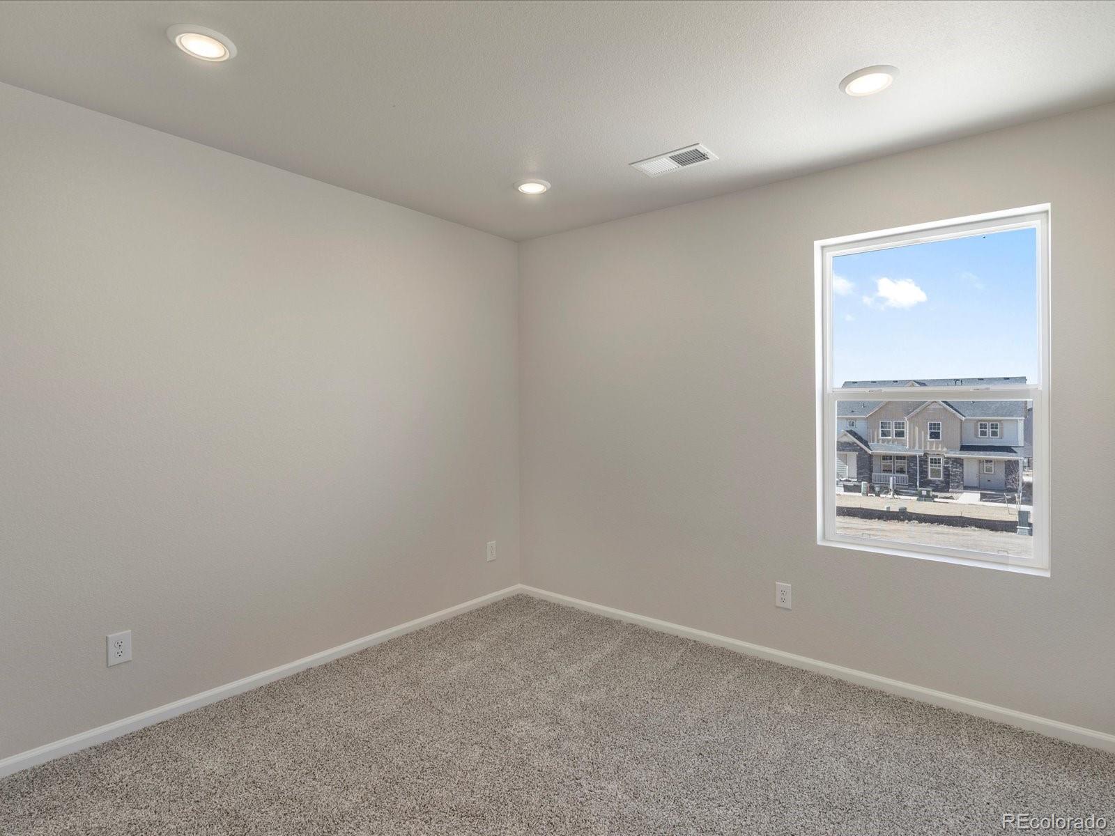 MLS Image #18 for 21203 e 63rd drive,aurora, Colorado