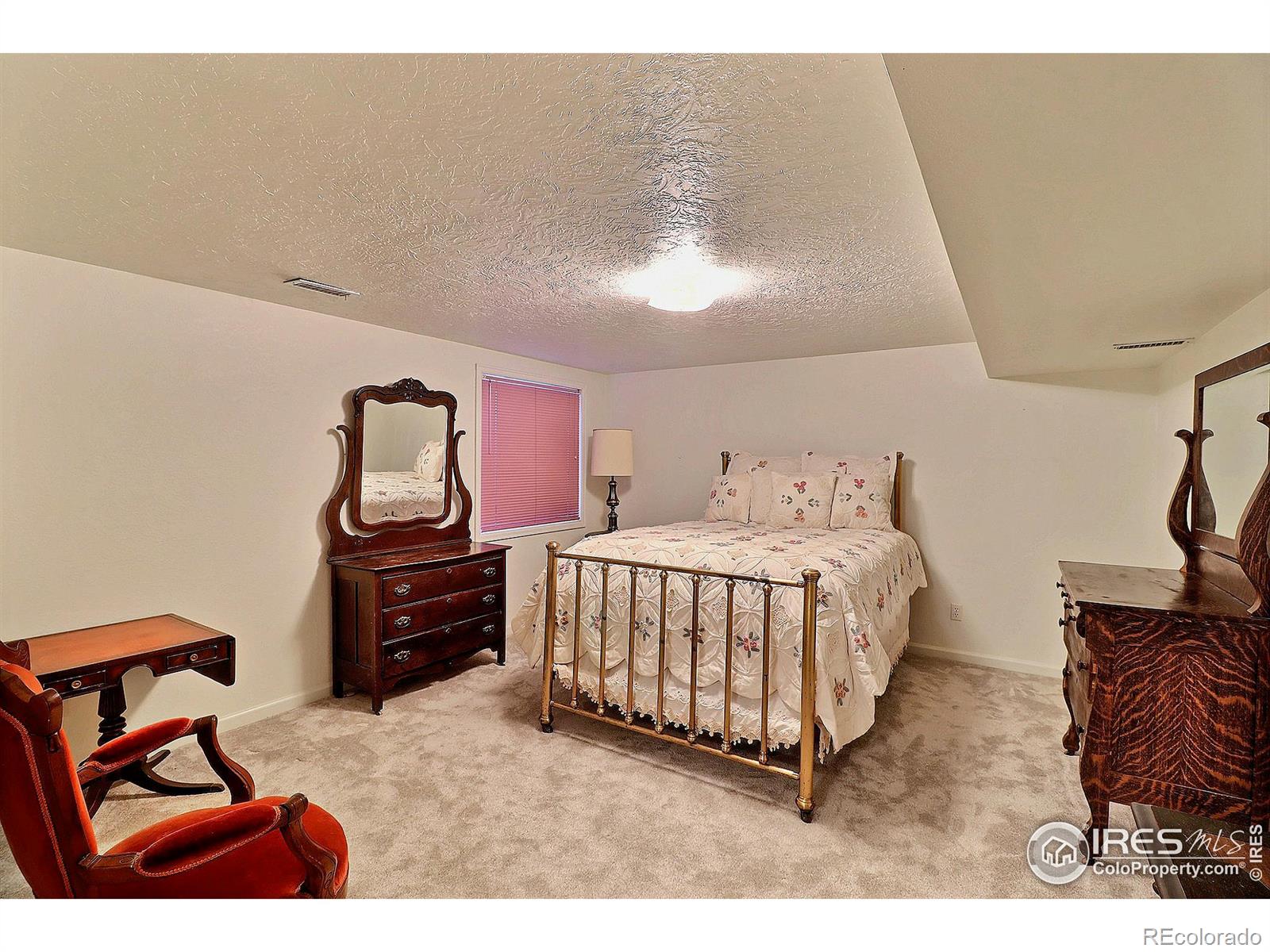 MLS Image #34 for 319 n 49th avenue,greeley, Colorado