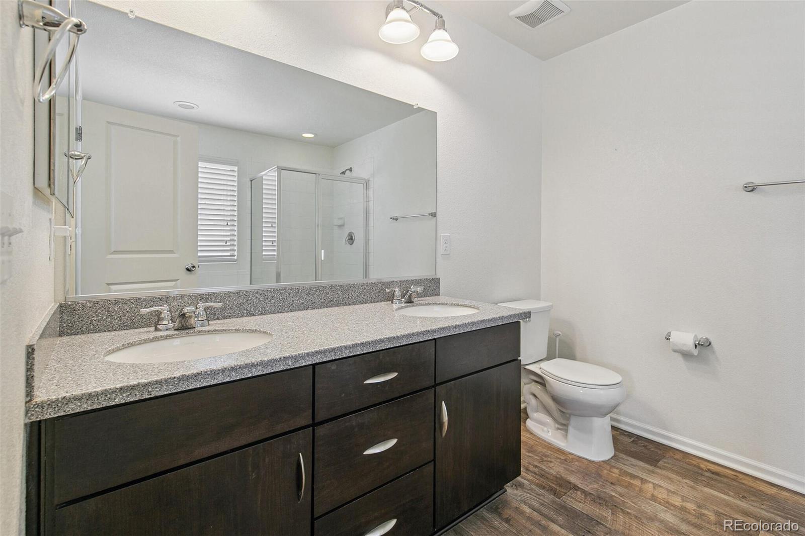 MLS Image #18 for 8542 e 49th place,denver, Colorado